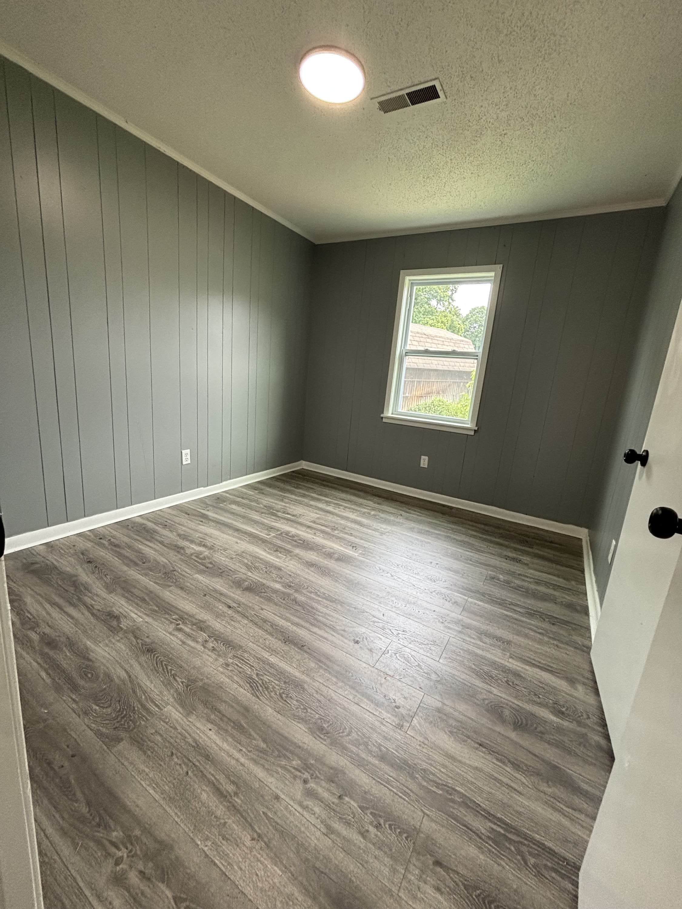 216 College St – photo 4