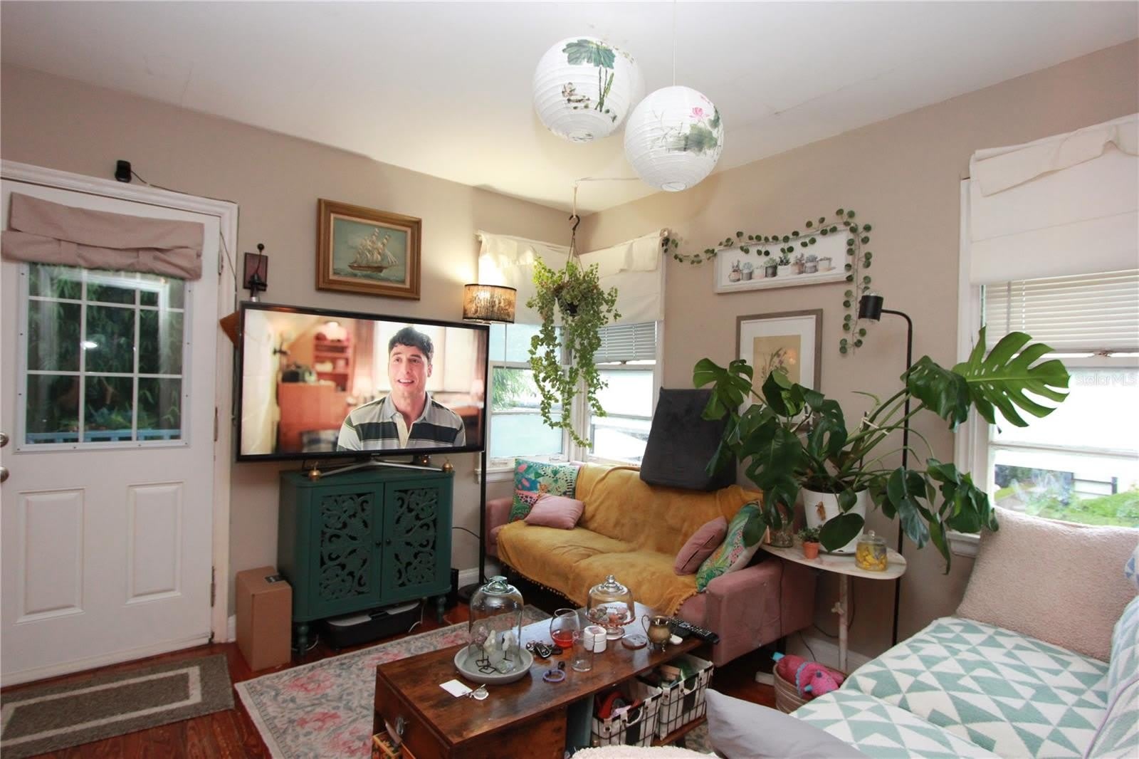 419 E GORE Street – photo 3