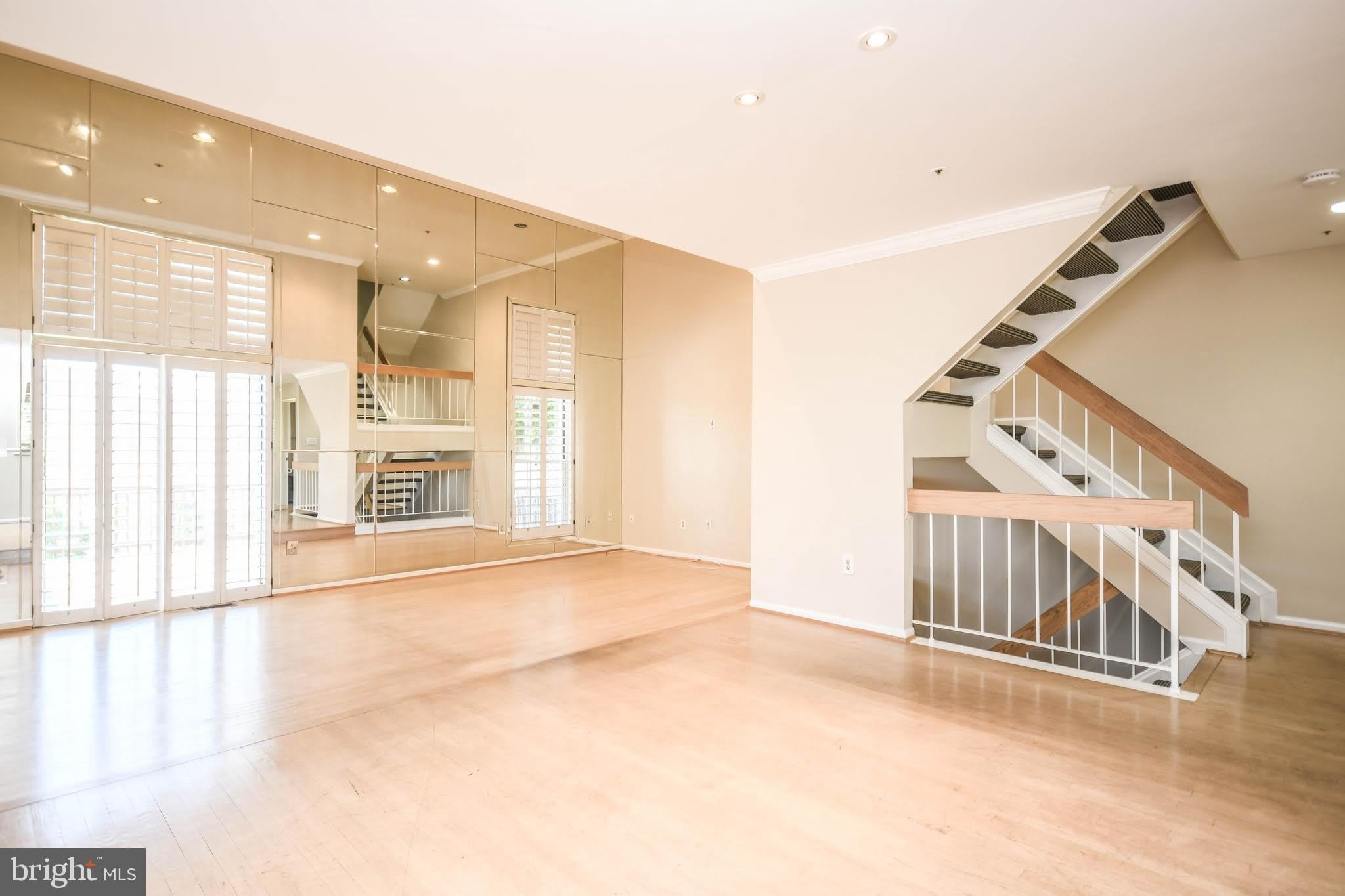 5918 EDSON Lane – photo 2