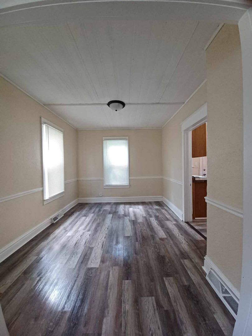 2 Bedroom House for Rent – photo 4