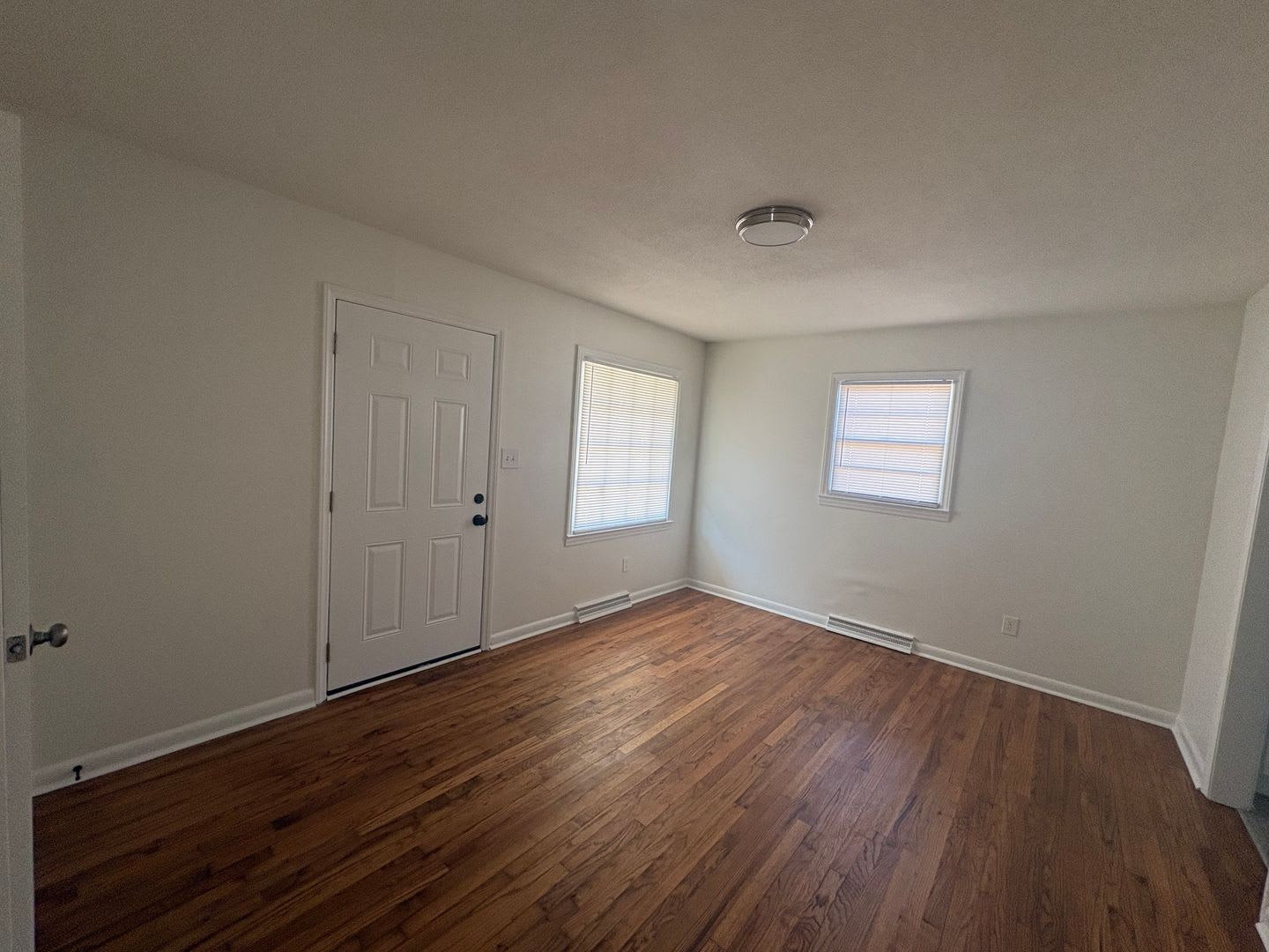 3-bedroom, 1-bathroom home located in High Point – photo 2