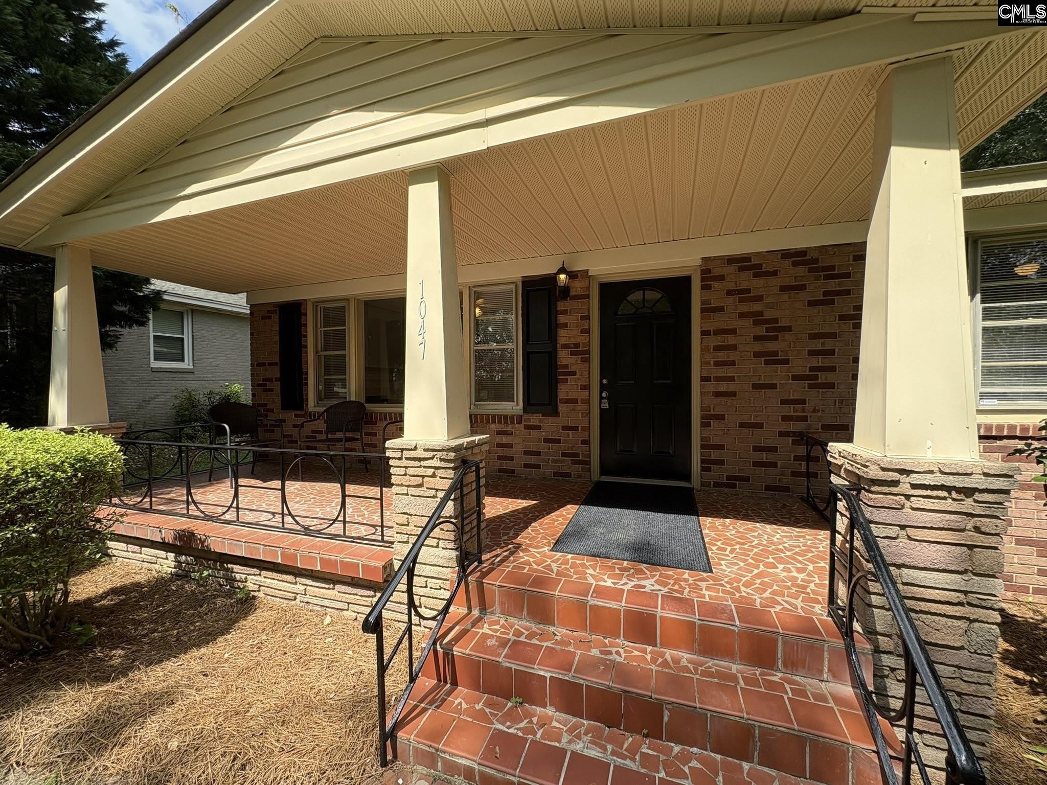 1047 S Holly Street – photo 2