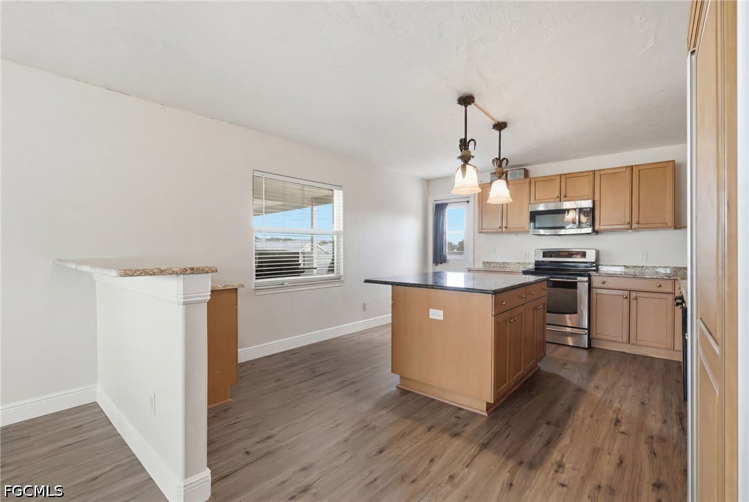 2342 Barden Street – photo 5