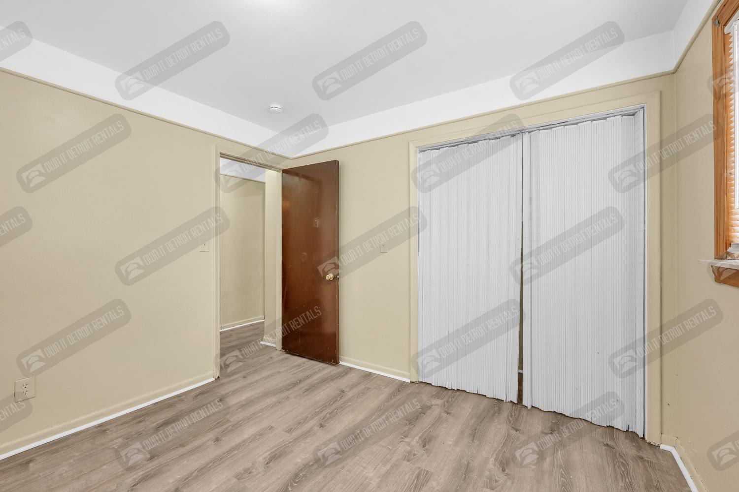 16705 Greenfield Rd Apt 6 – photo 5
