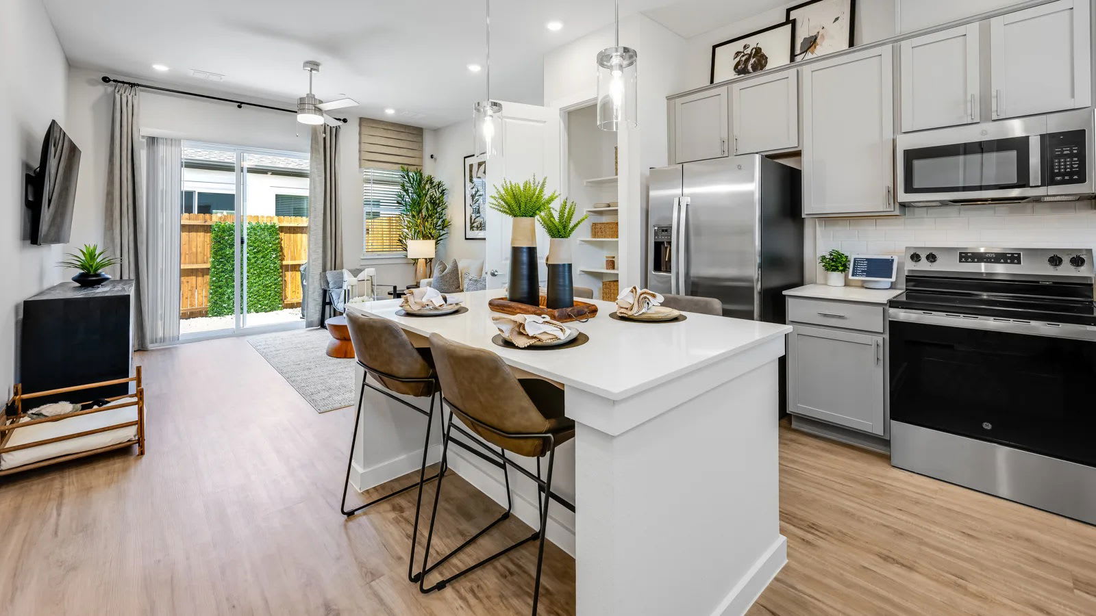 1001 West Melissa Road – photo 5