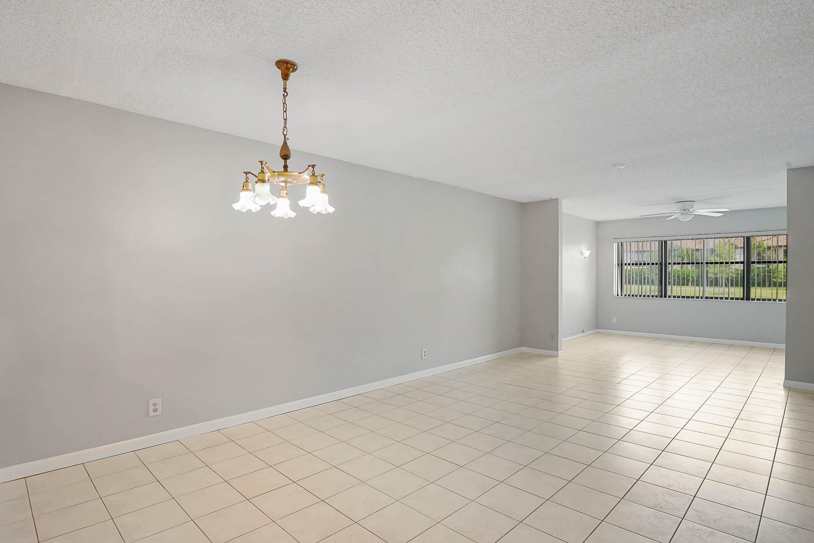 7593 TAHITI Lane – photo 3