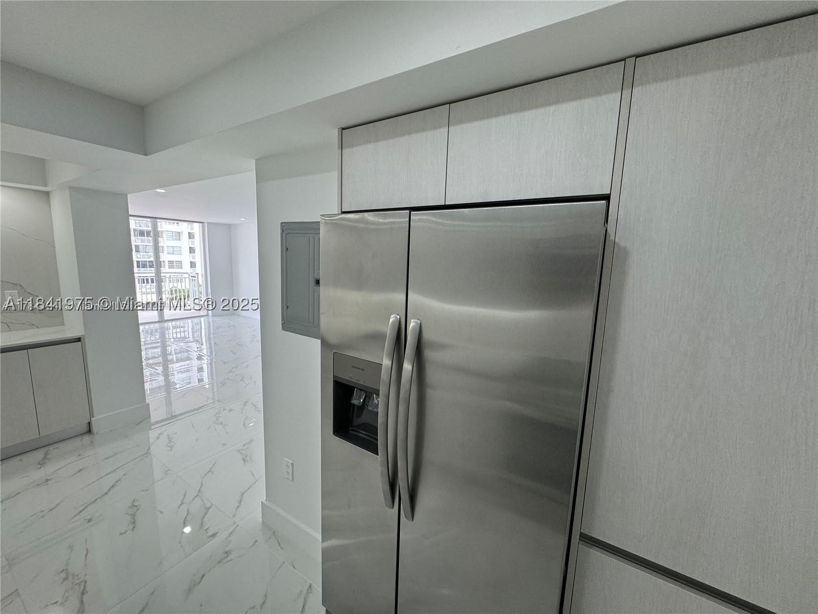 18031 Biscayne Blvd – photo 5