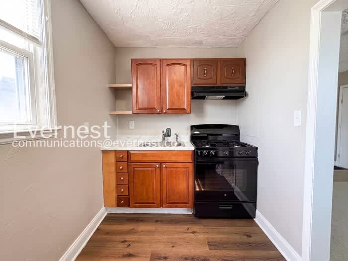1049 East Patapsco Avenue – photo 4