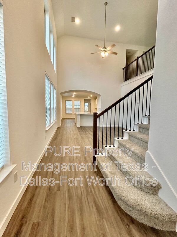 3918 Rochelle Lane – photo 5