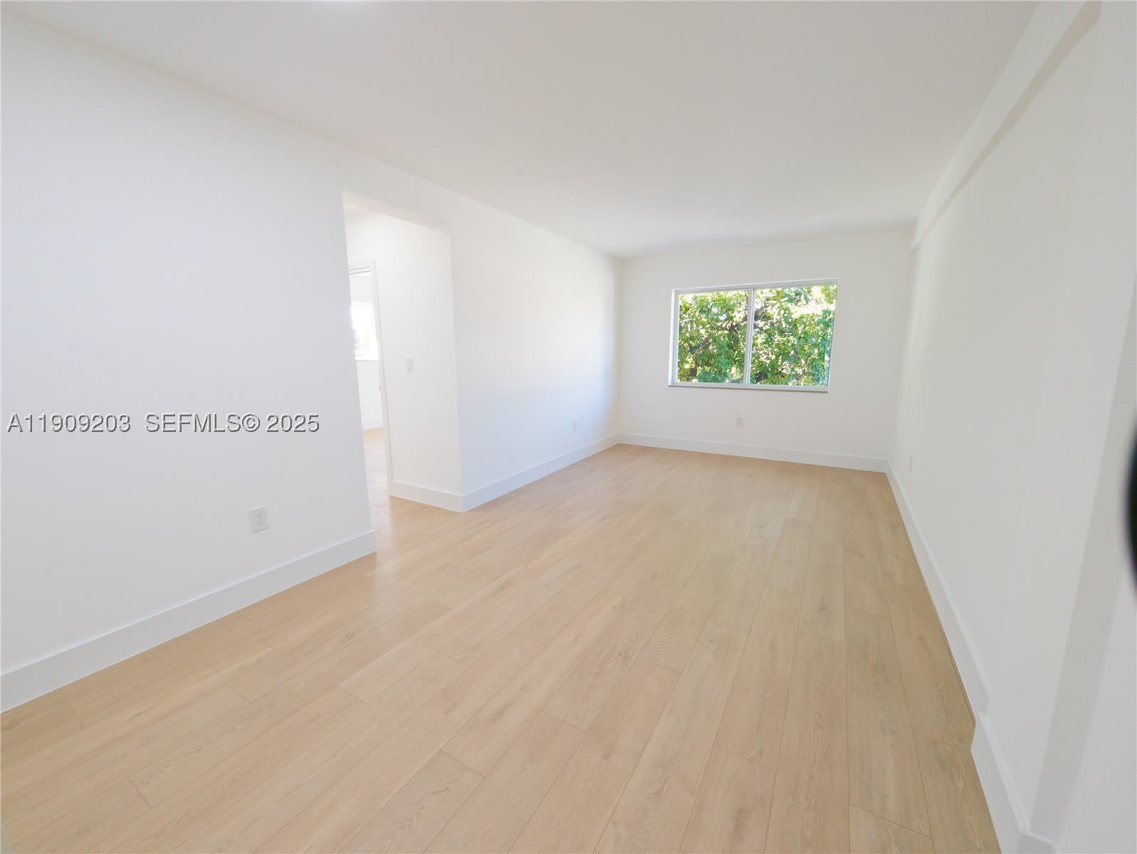2000 NW 29th St – photo 3