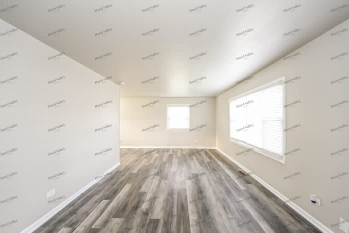302 Fulton Lane – photo 5
