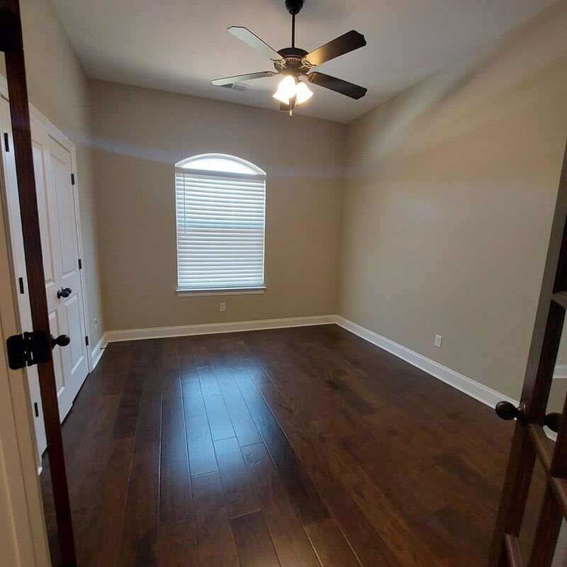 5285 Hurt Rd – photo 4