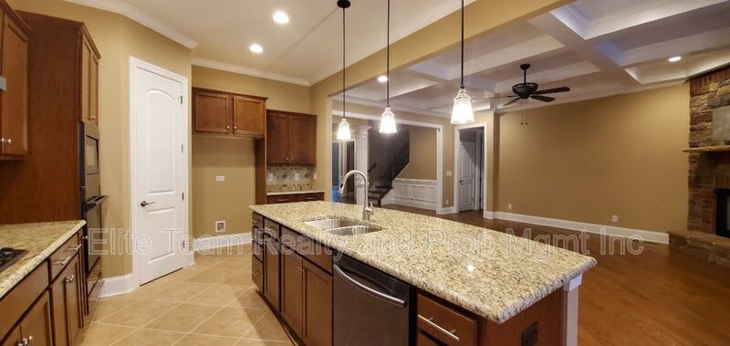 550 Cottonfield Cir – photo 4