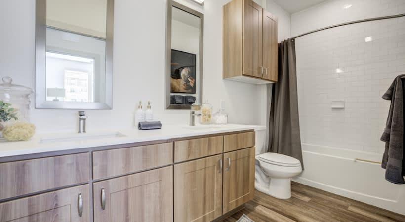 12100 Samsung Blvd – photo 2