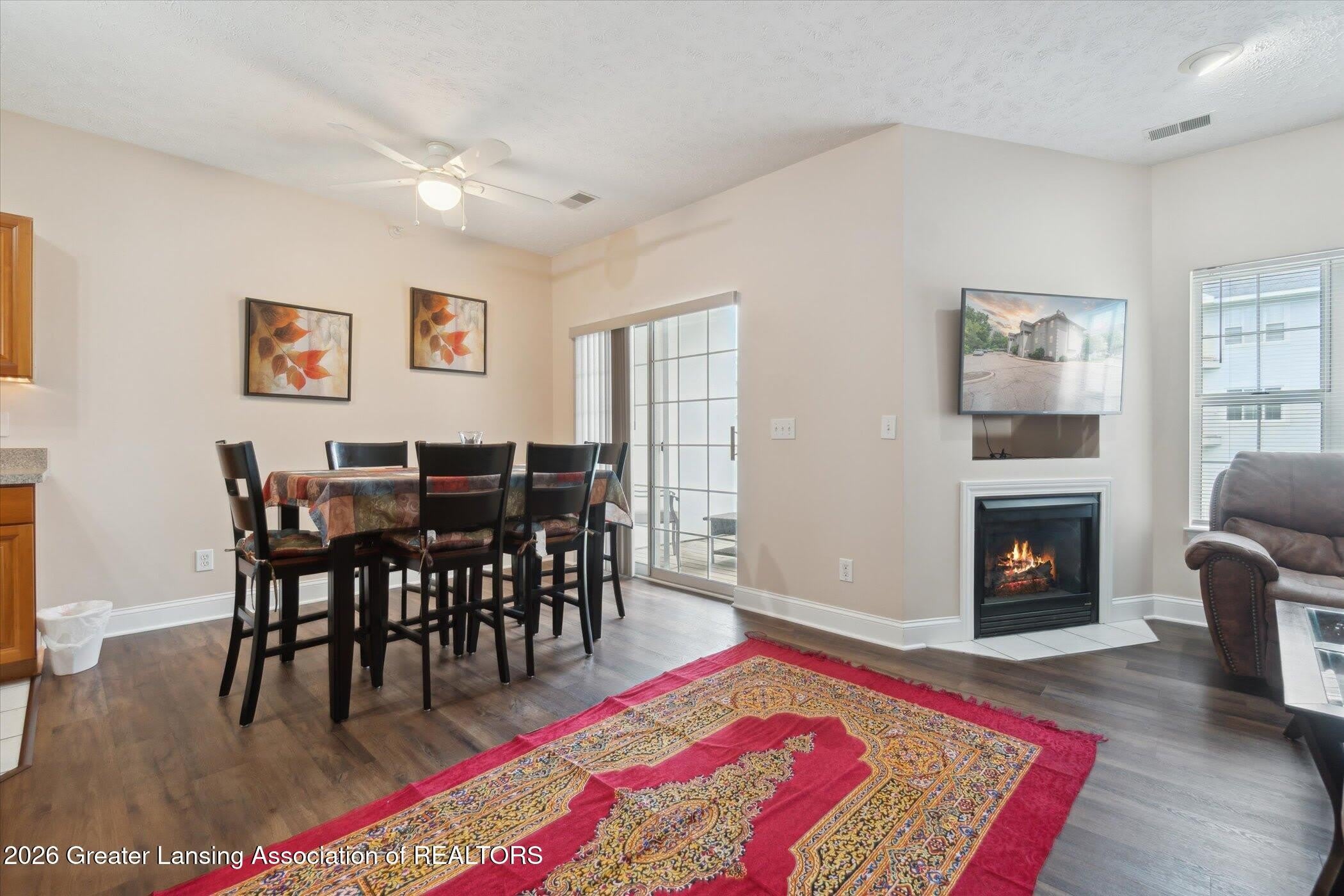 268 W Saginaw Street – photo 3
