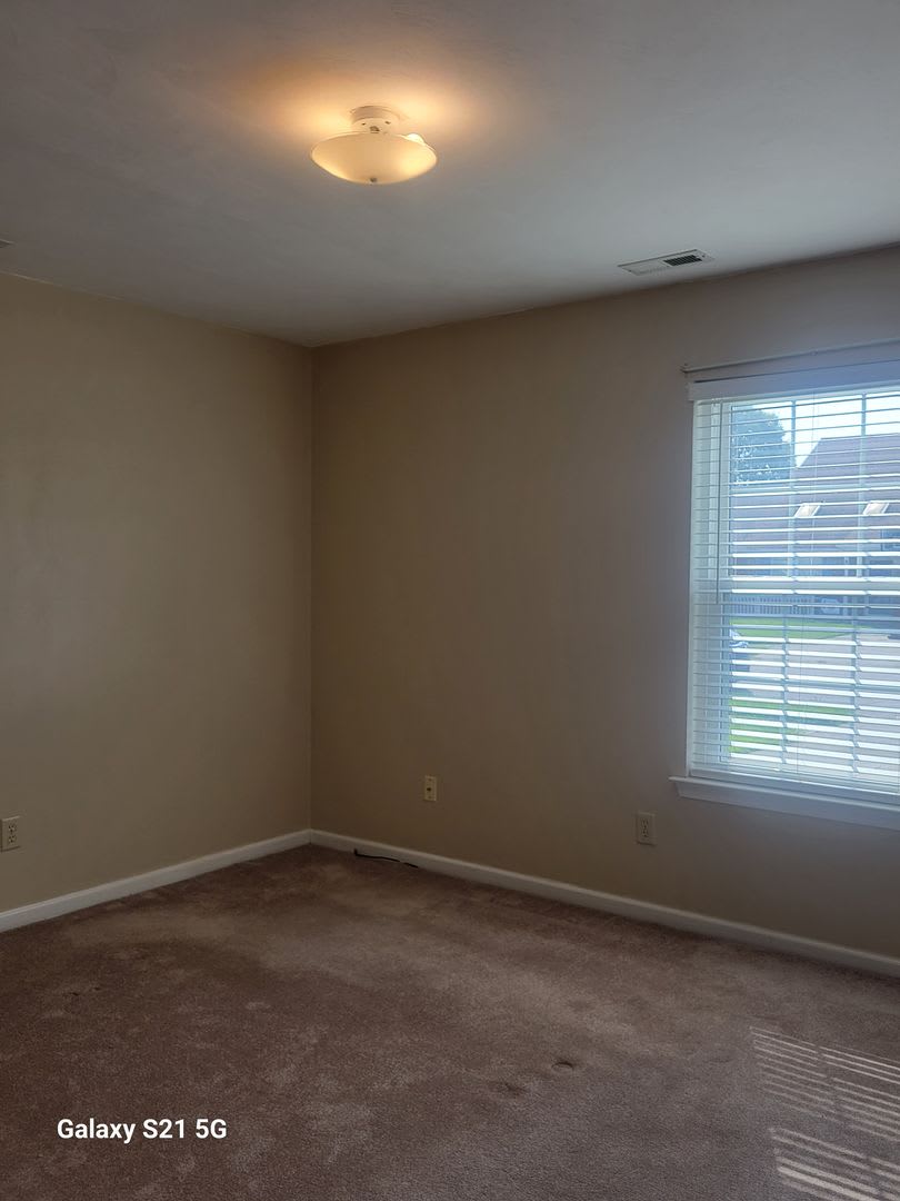 3 bedroom, 2 bathroom townhouse in Western Branch – photo 5