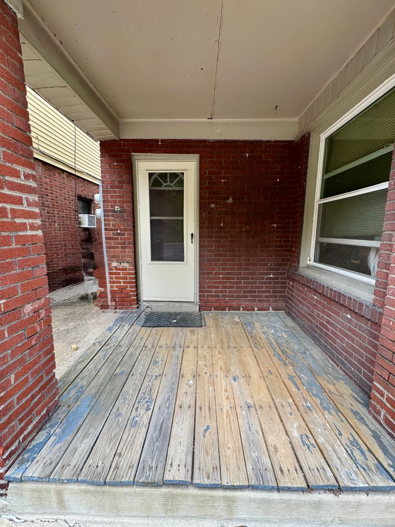 215 Spencer Avenue – photo 3