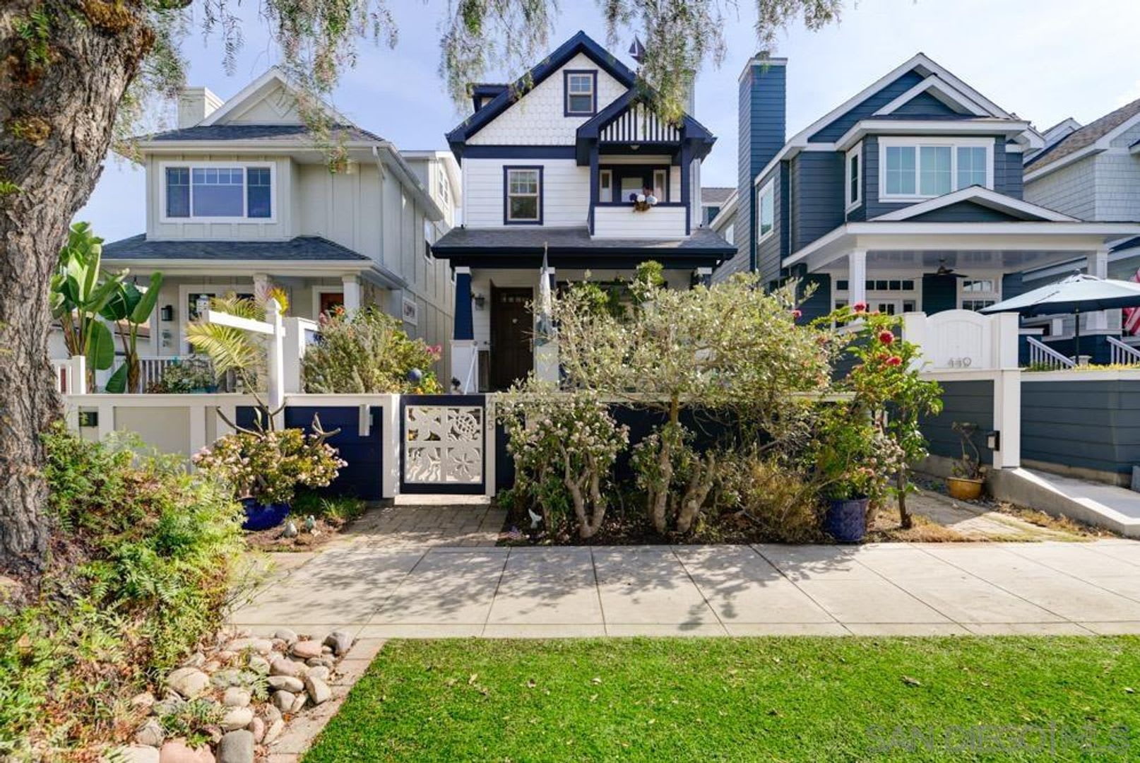 Long Term Furnished Rental available in Coronado! – photo 1