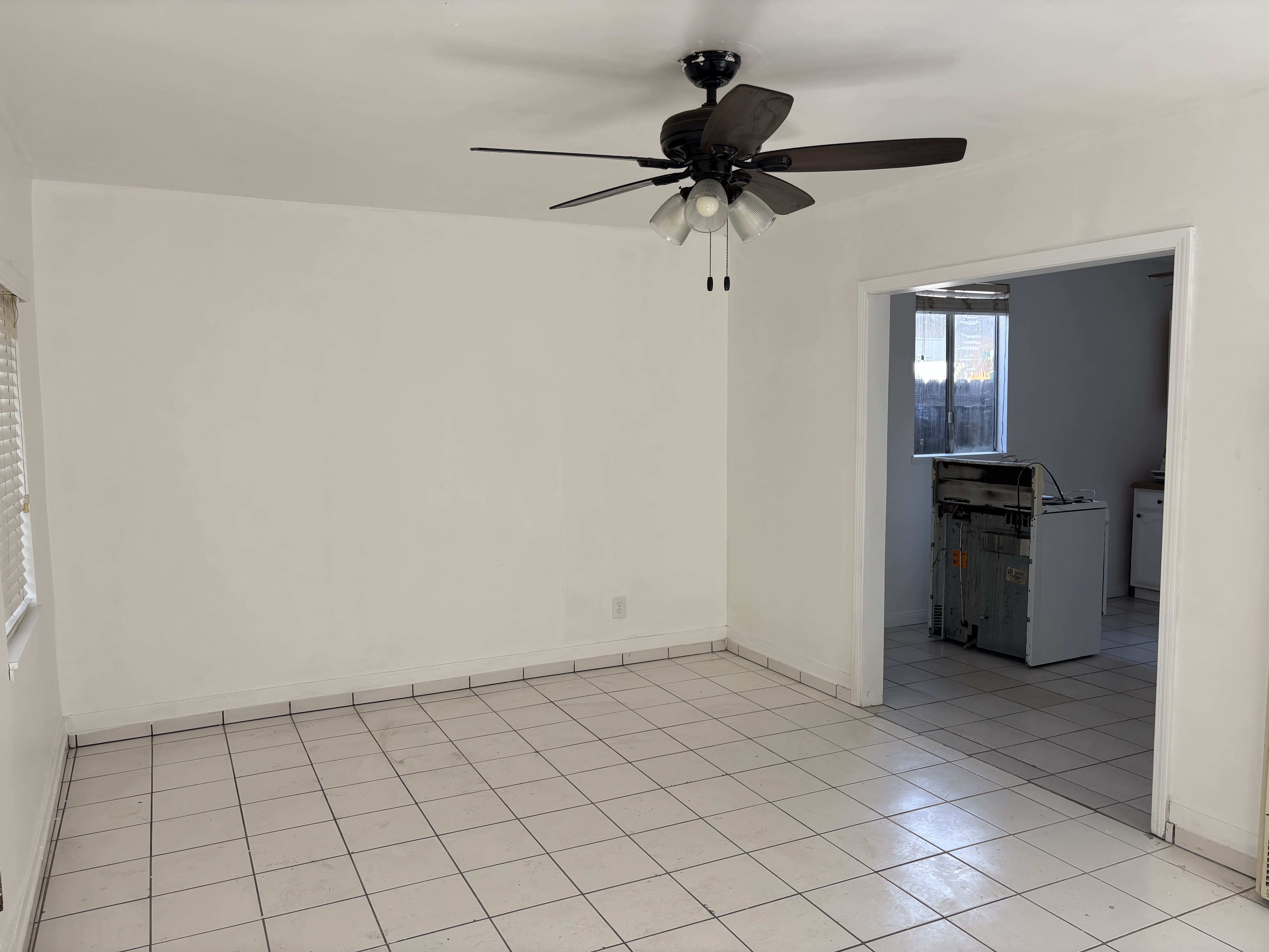 14031 Olive Street – photo 3
