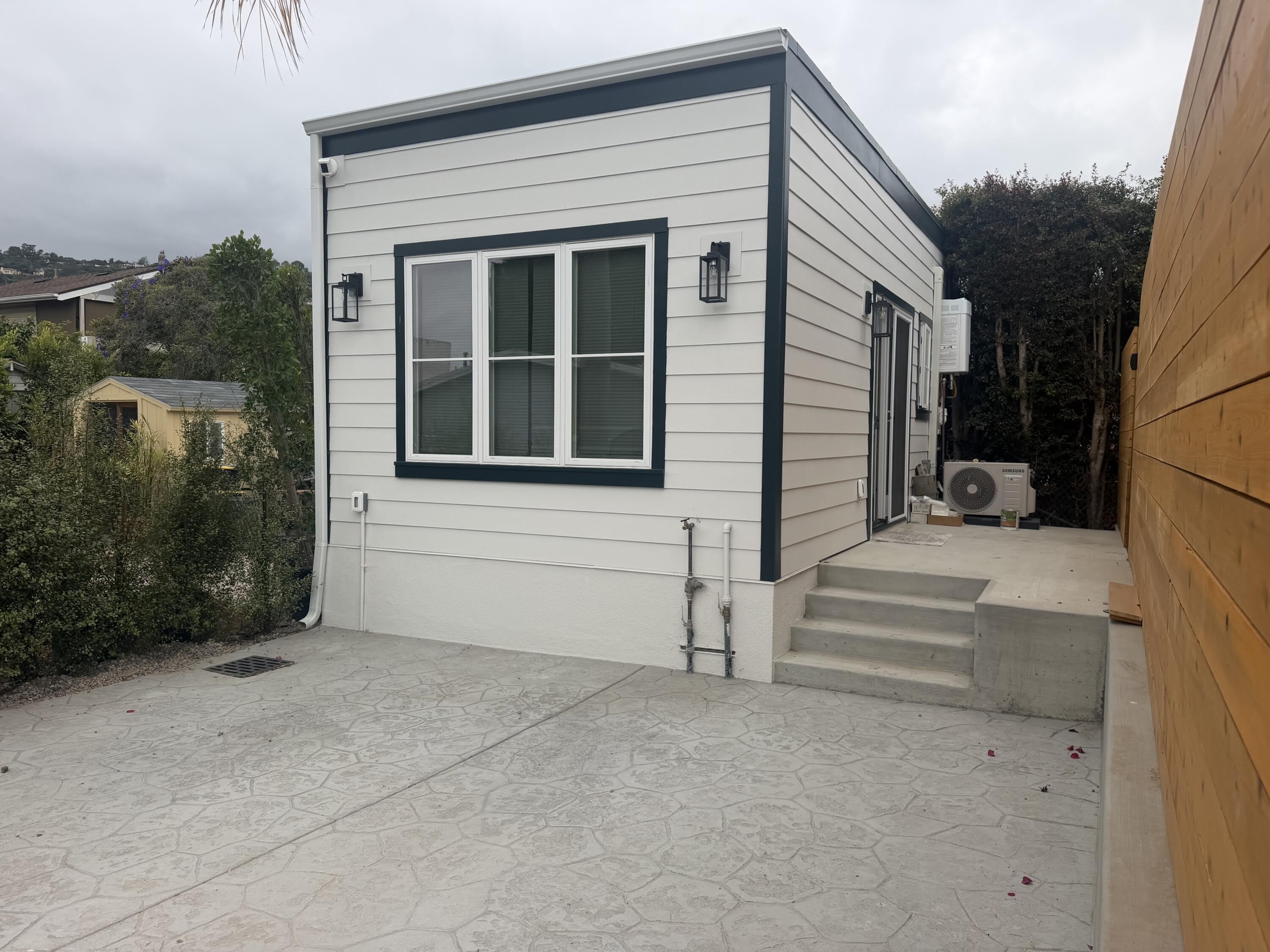 915 E Cota Street – photo 2