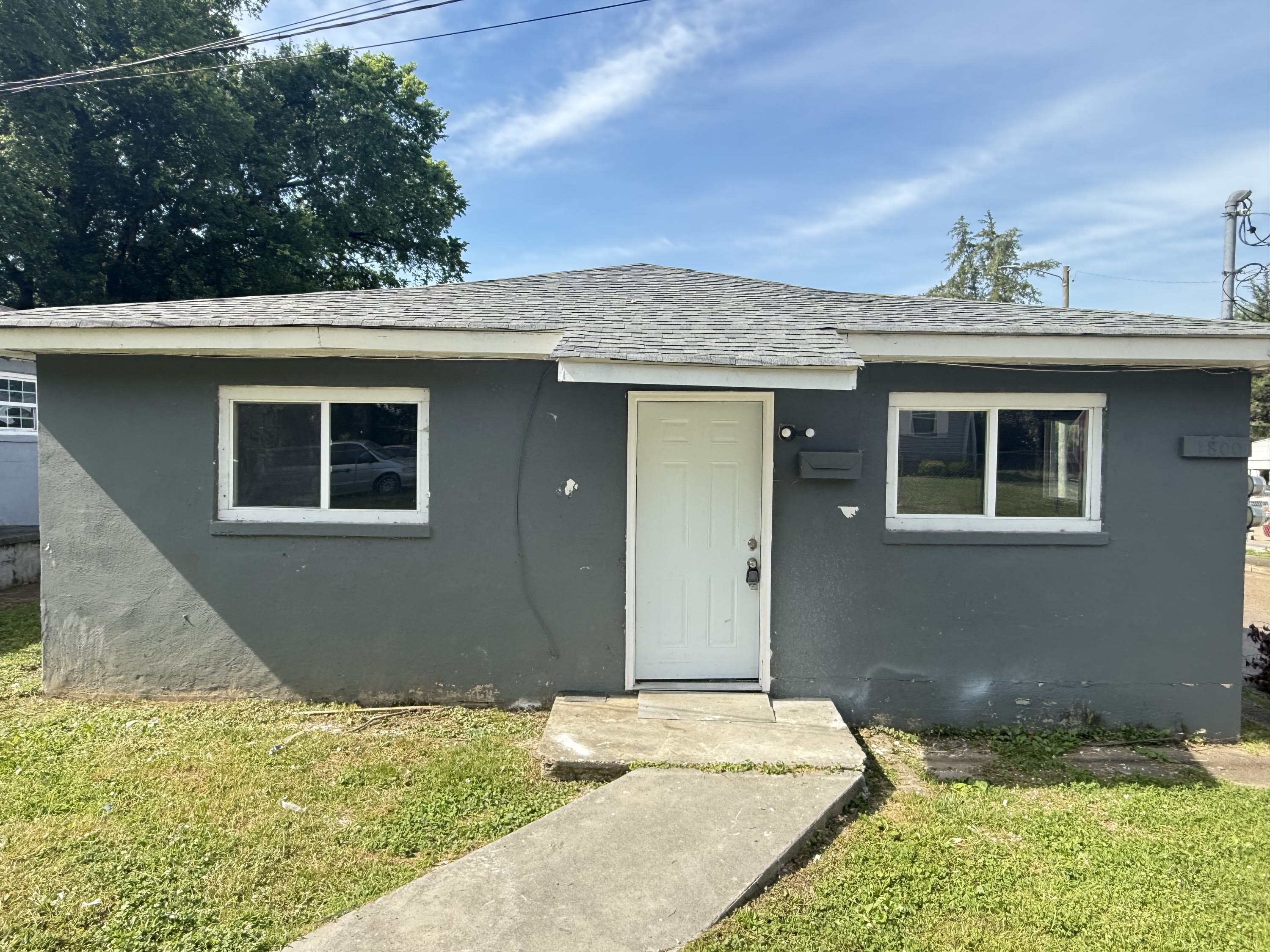 1800 Carson Avenue – photo 1