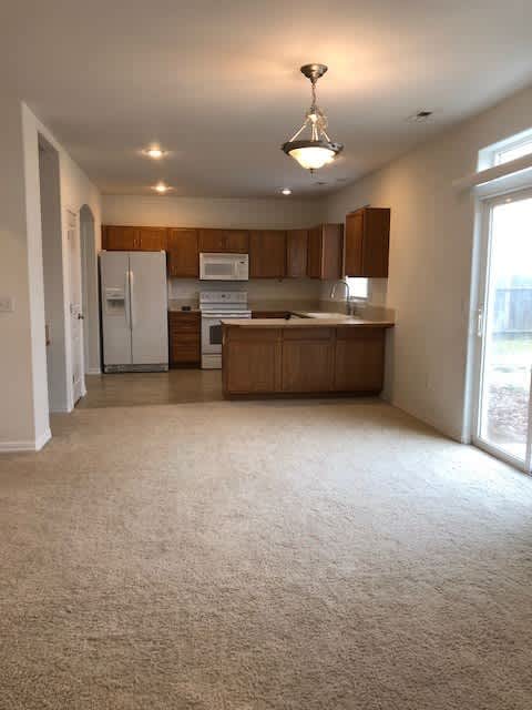 4 Bedroom 2.5 Bath with 2 car garage – photo 2