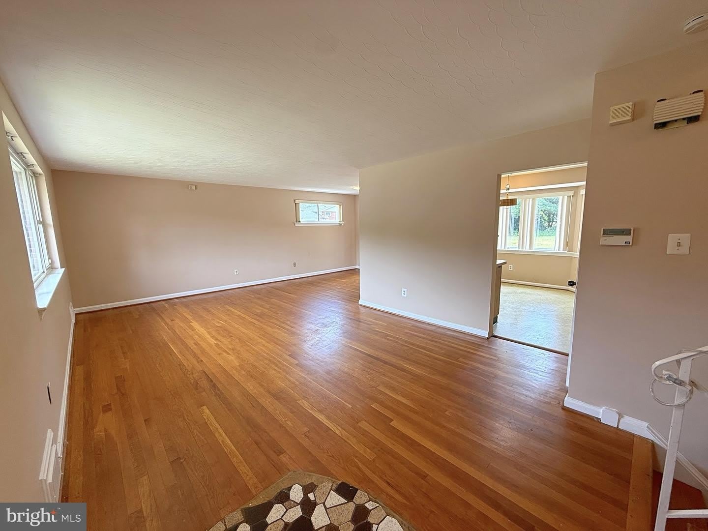 7104 ADELPHI RD – photo 4