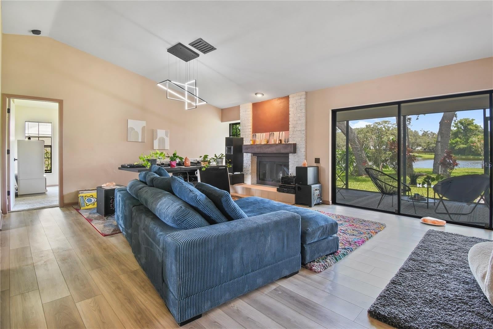 2906 Windridge Drive – photo 5