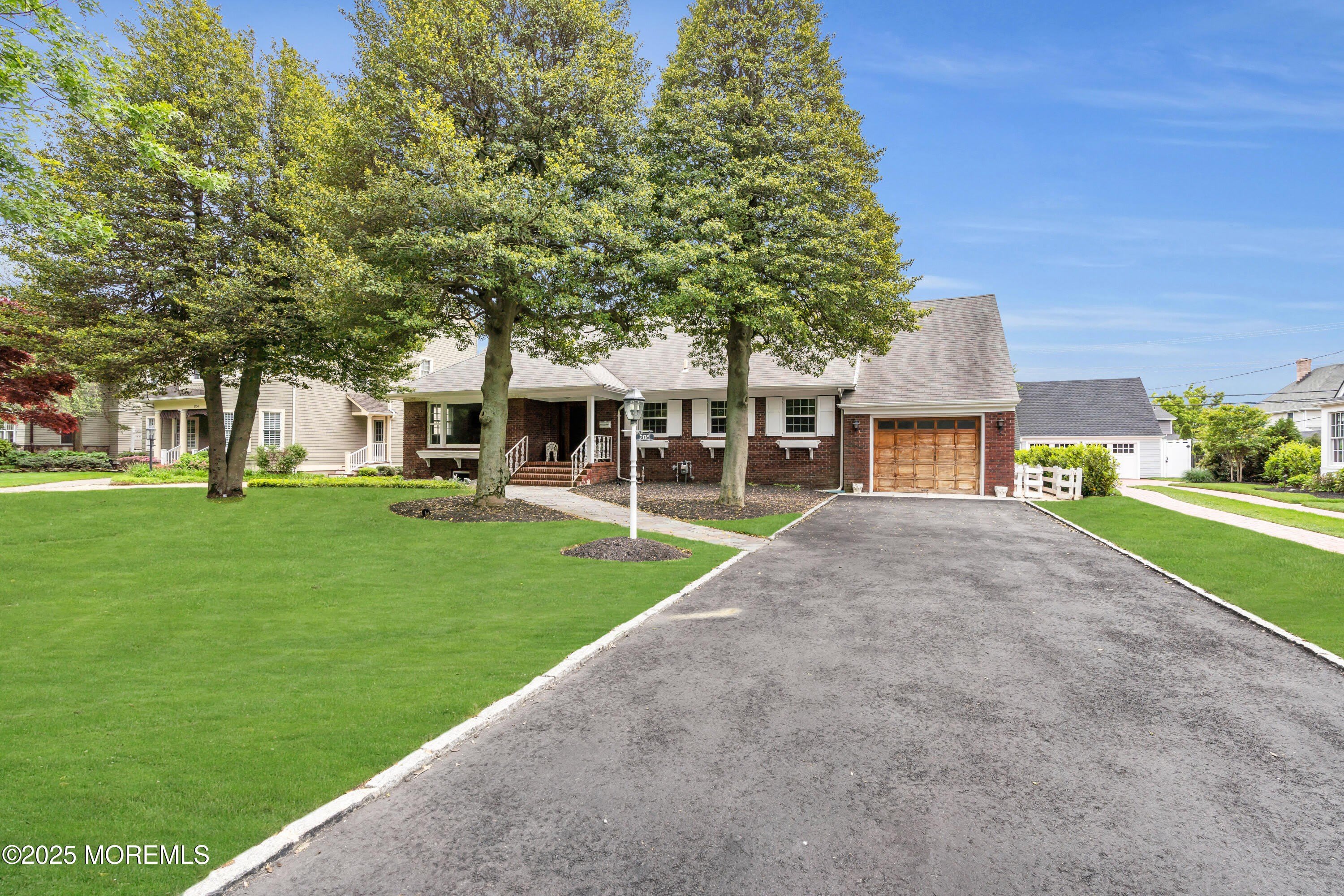 208 Trenton Boulevard – photo 2