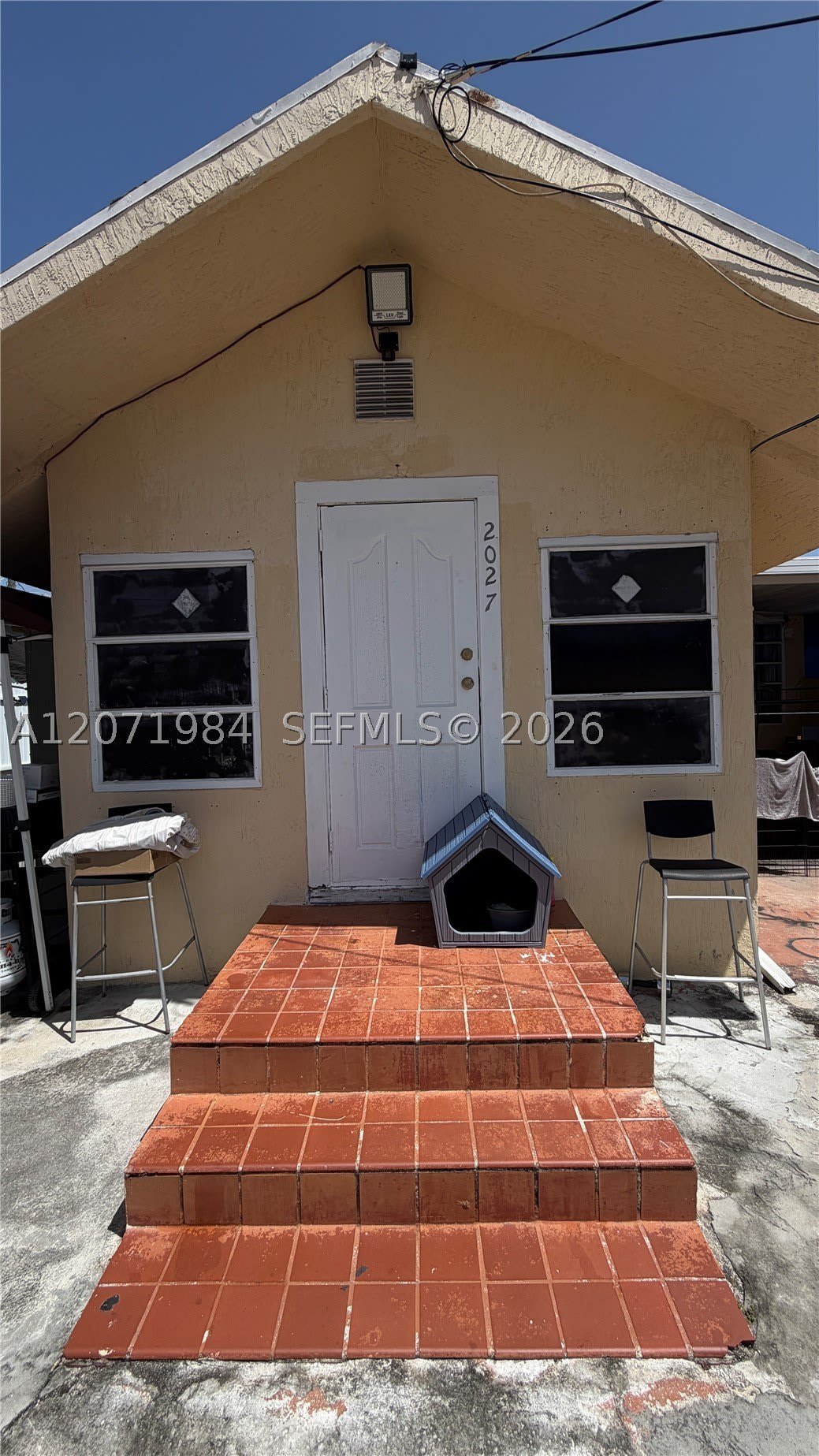 2027 NW 1st Ter – photo 1