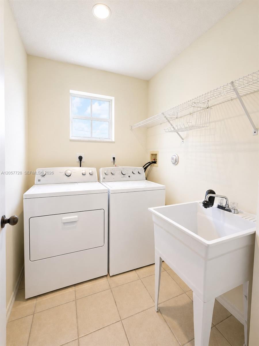 1041 Cedar Falls Drive – photo 4