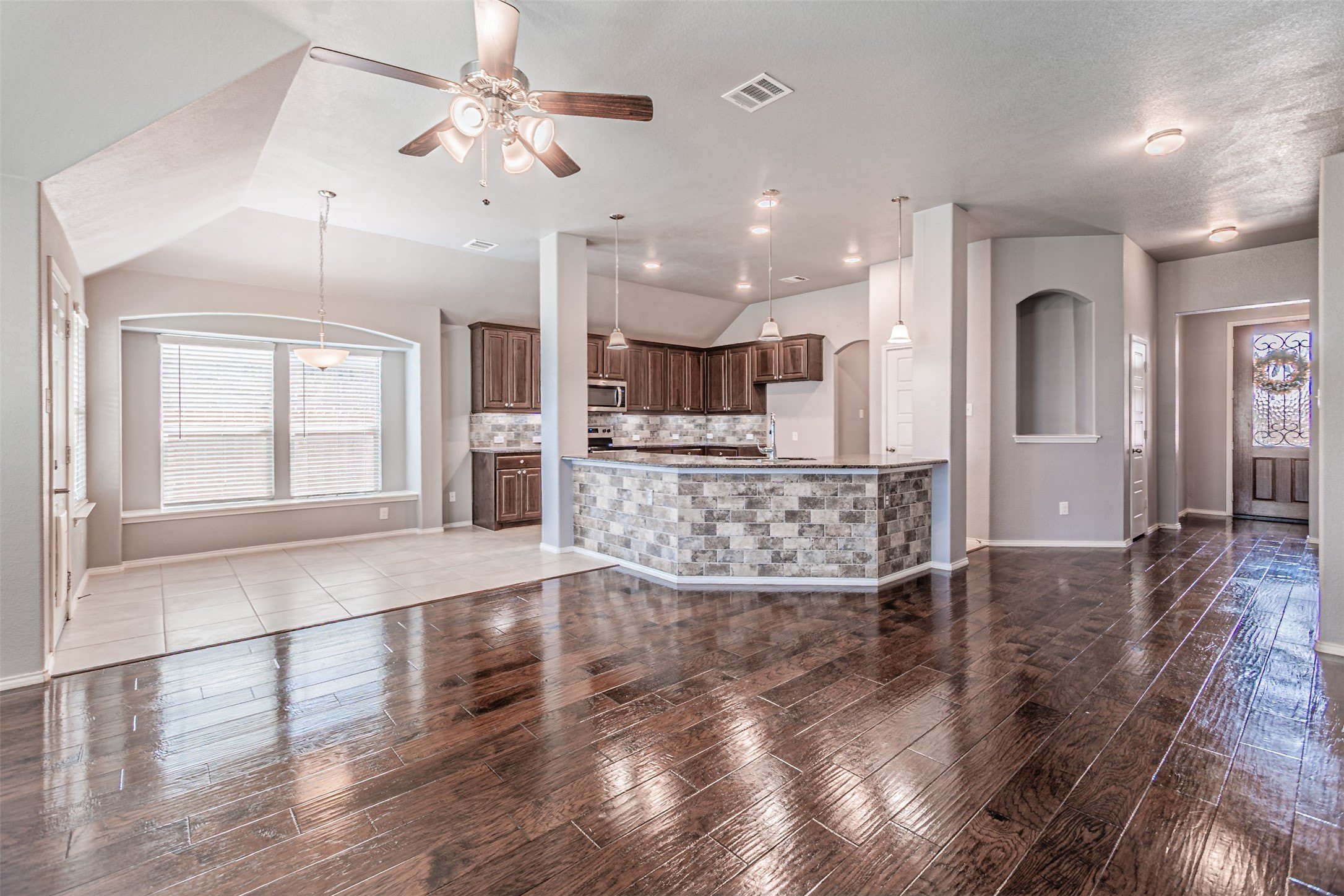 2553 Hadley Street – photo 5