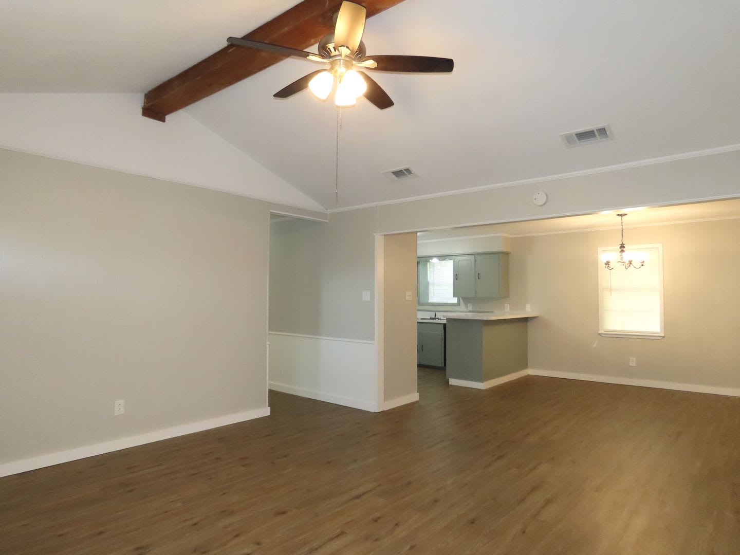 Beautifully Updated 2 Bedroom House On Wooded Lot – photo 5