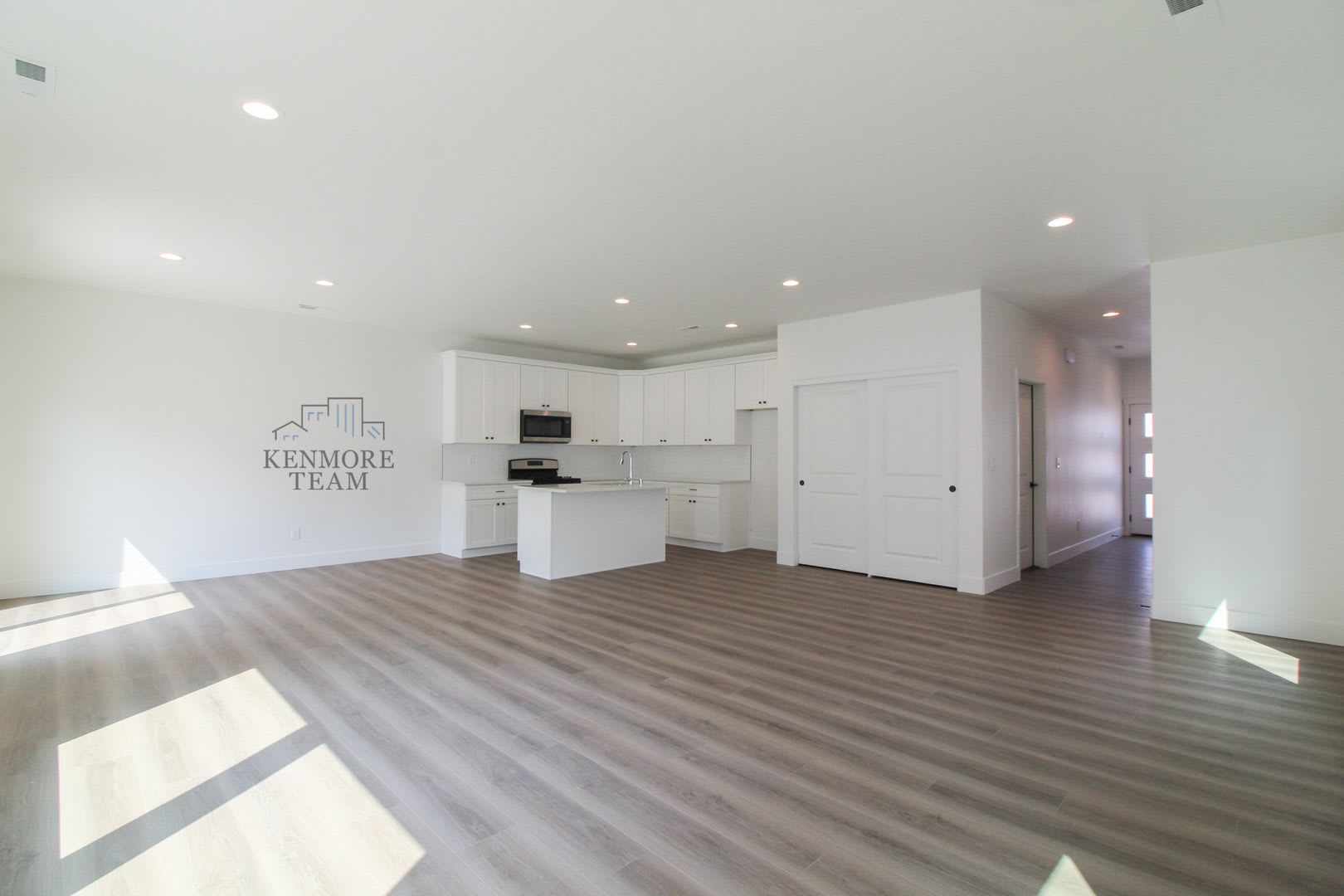 4 Bedroom, 2.5 Bath Duplex in Kennewick – photo 3