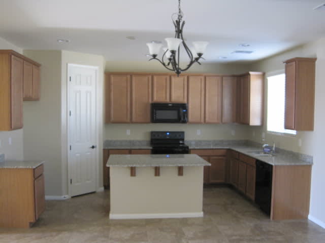 16920 W Mohave St – photo 2
