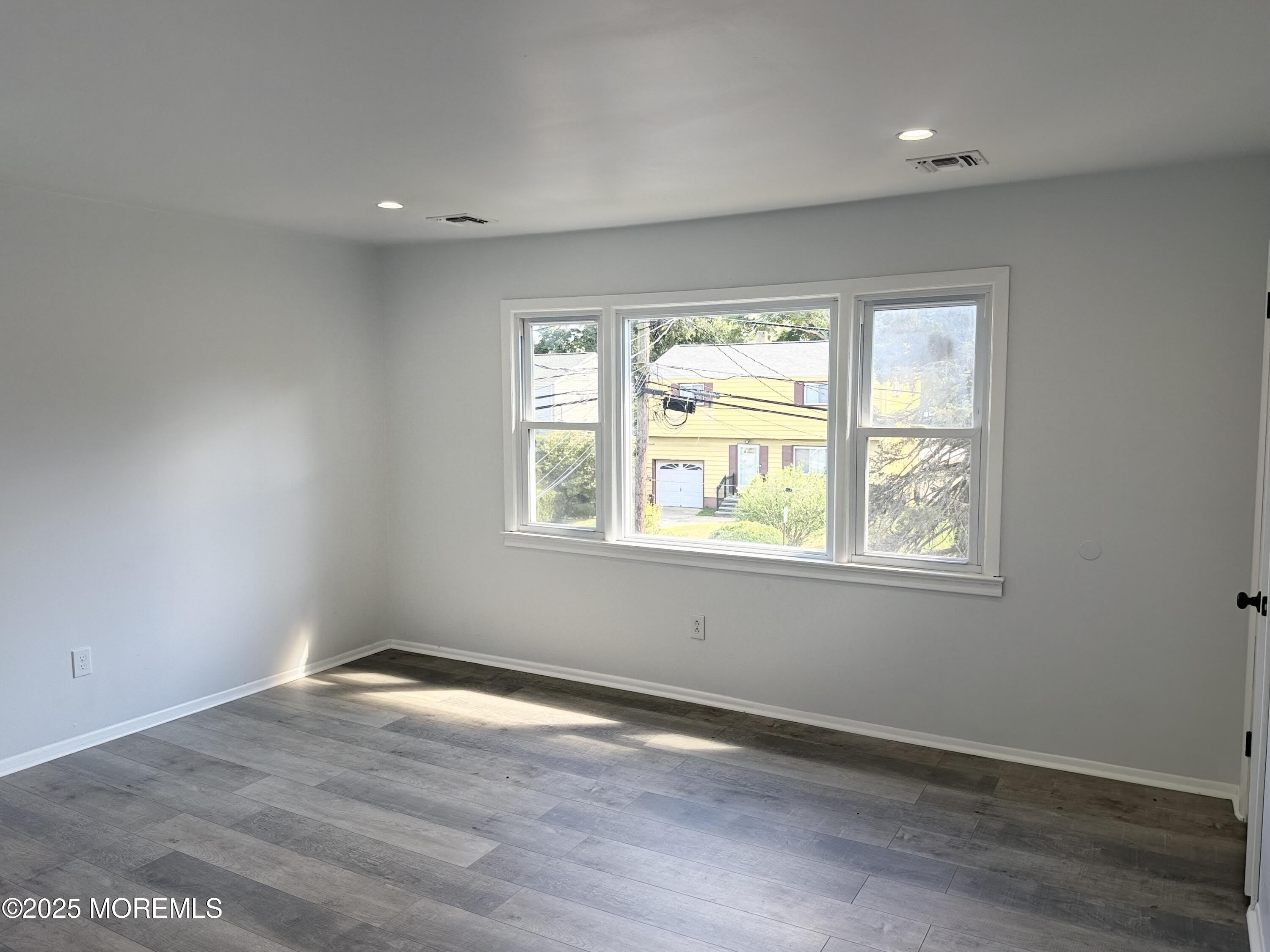 55 Chapin Avenue – photo 5
