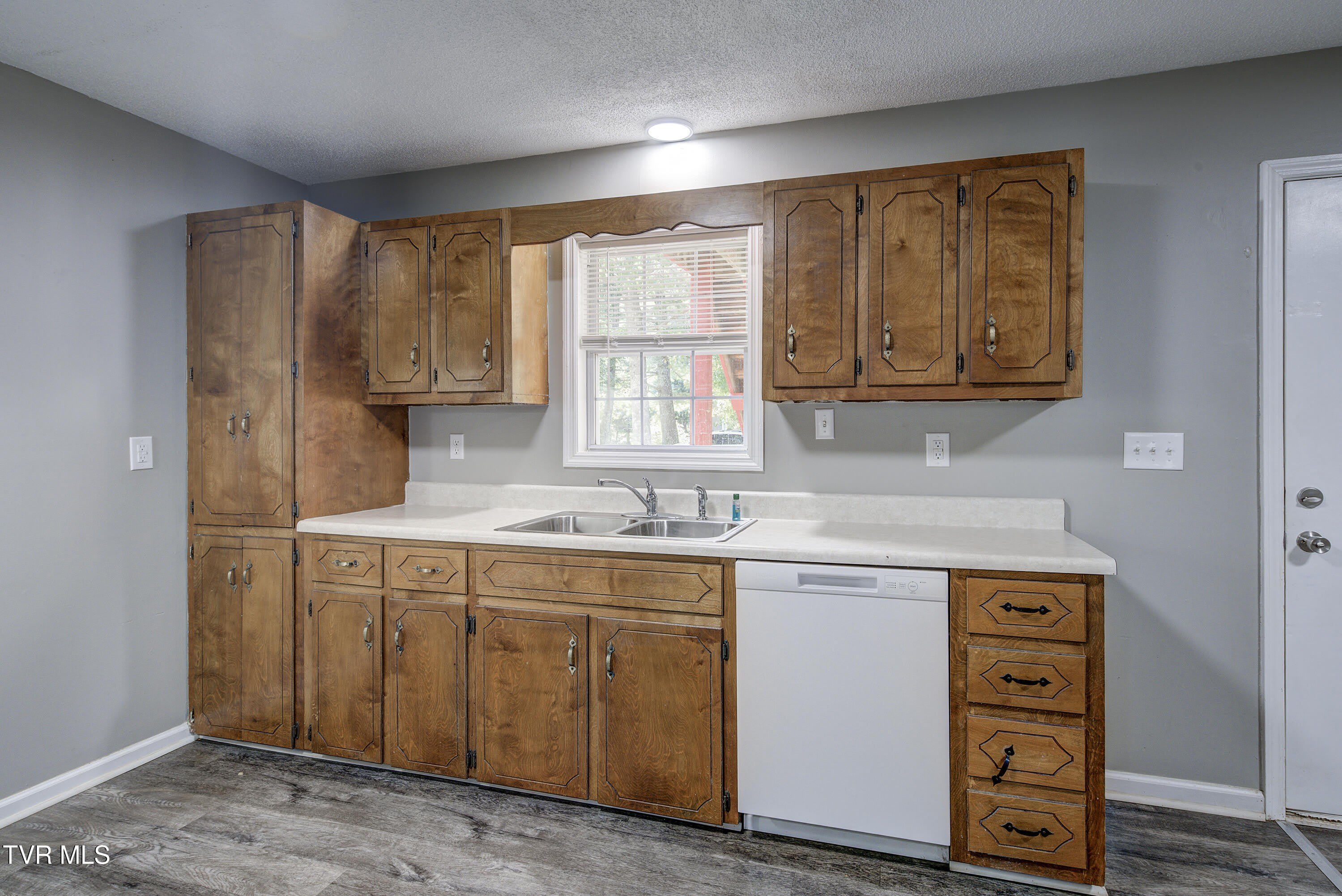 175 Scenic Apartment Road – photo 2