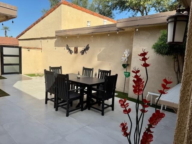 6 Granada Drive – photo 3