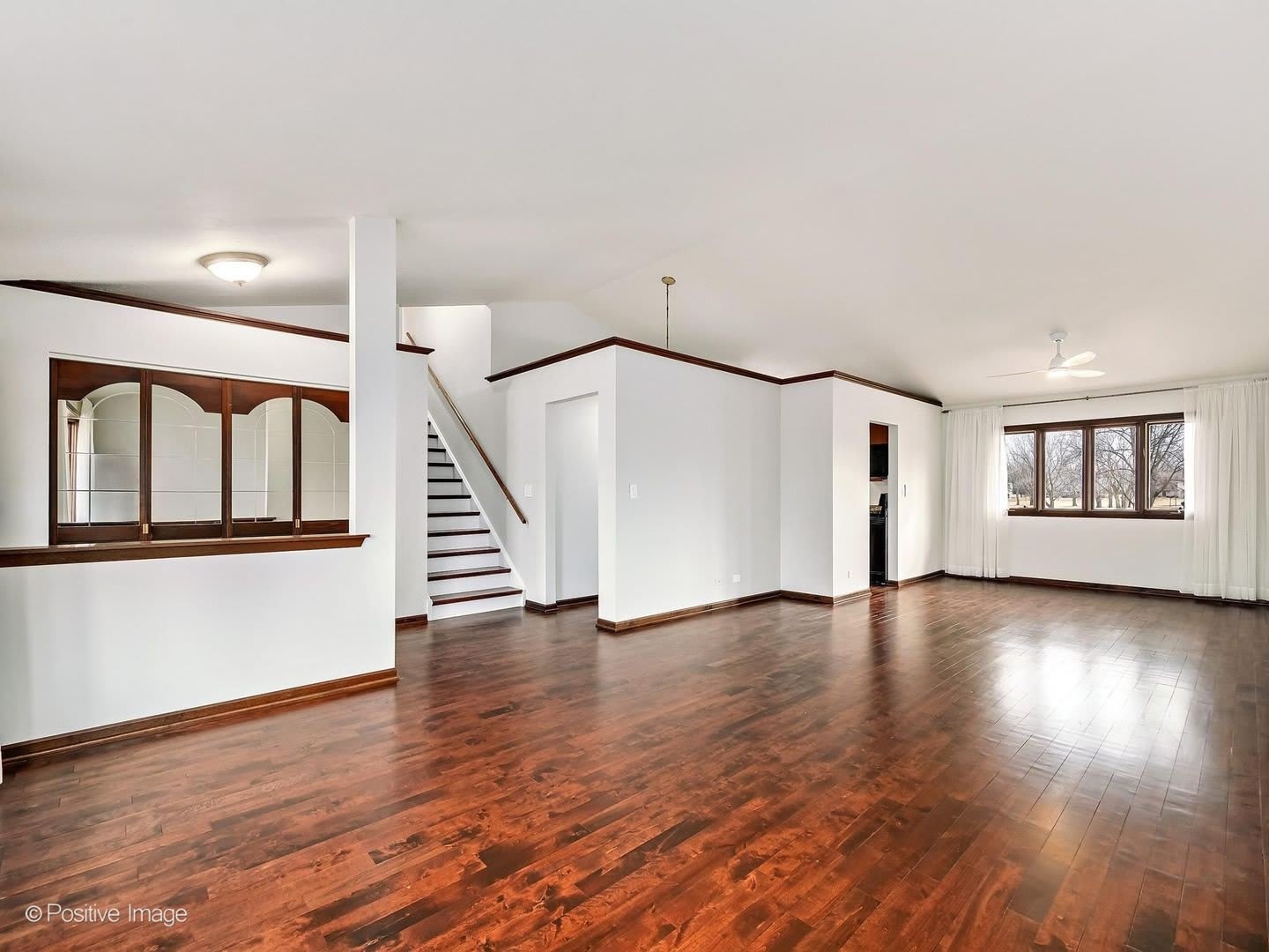 887 Braintree Lane – photo 4