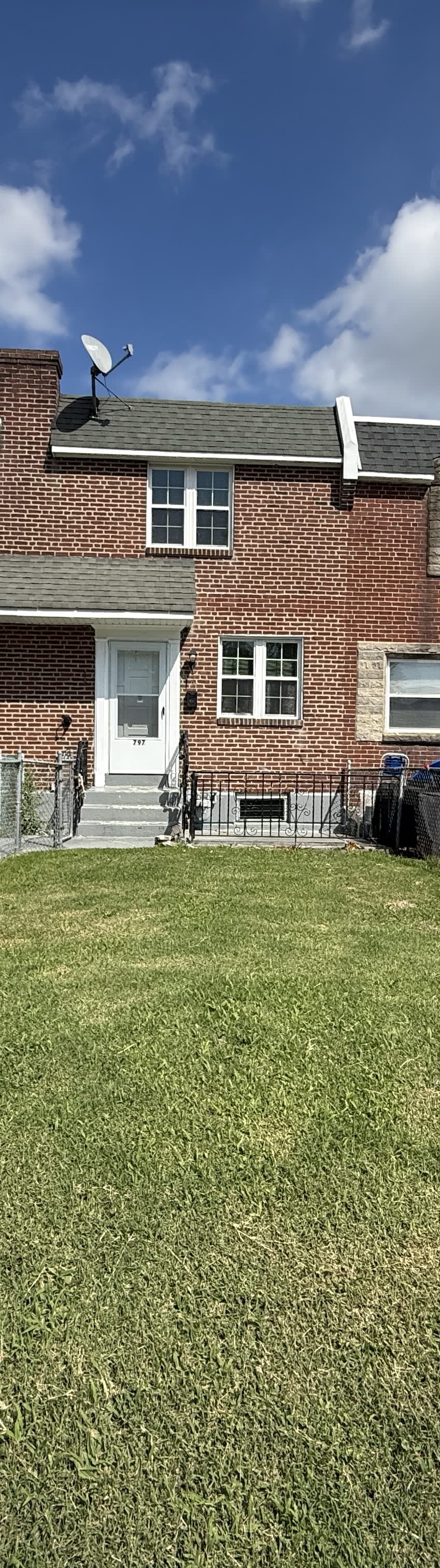 797 Bennington Rd – photo 2