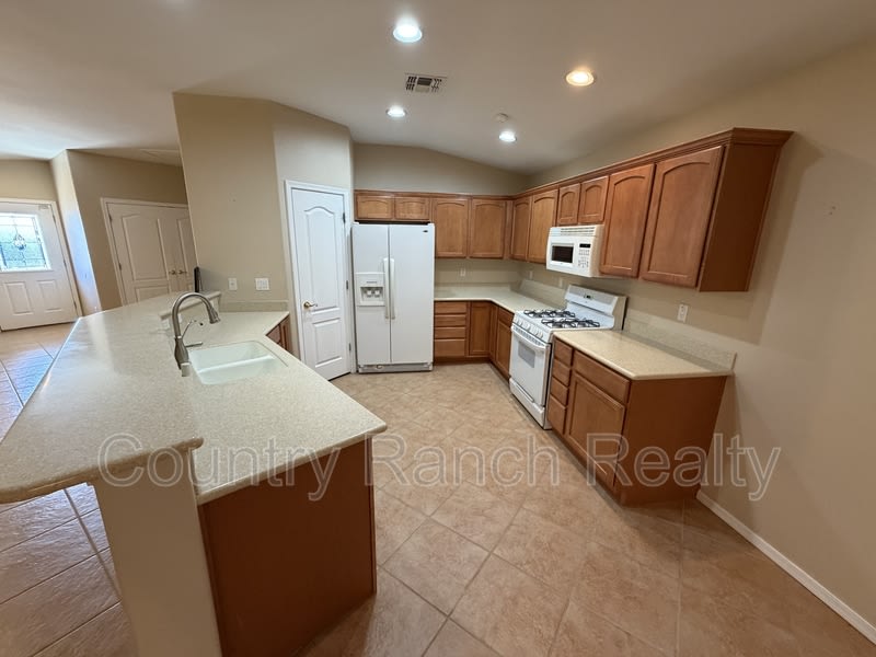 2460 Topanga Drive – photo 4