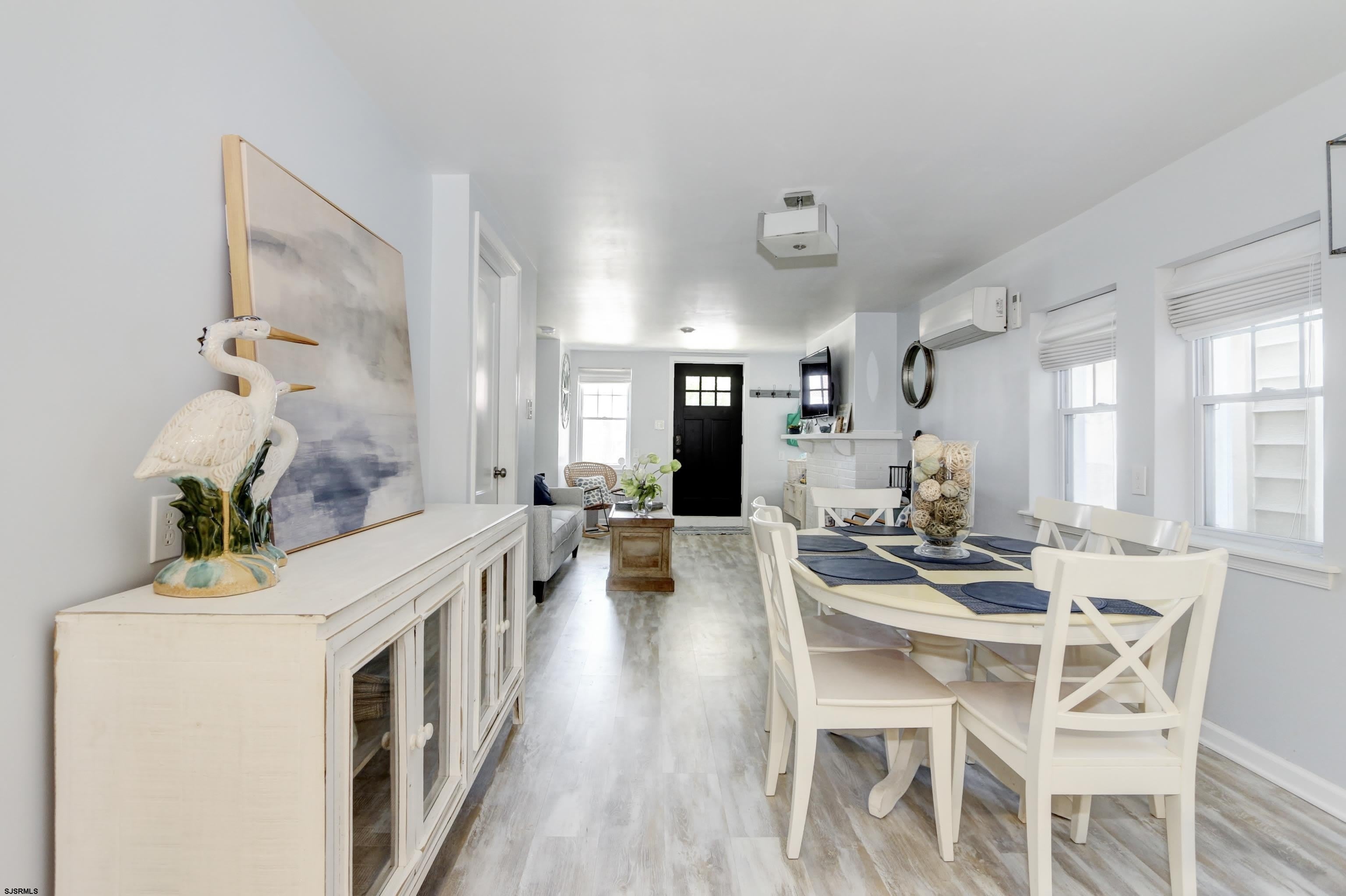 18 N Newark Ave – photo 5