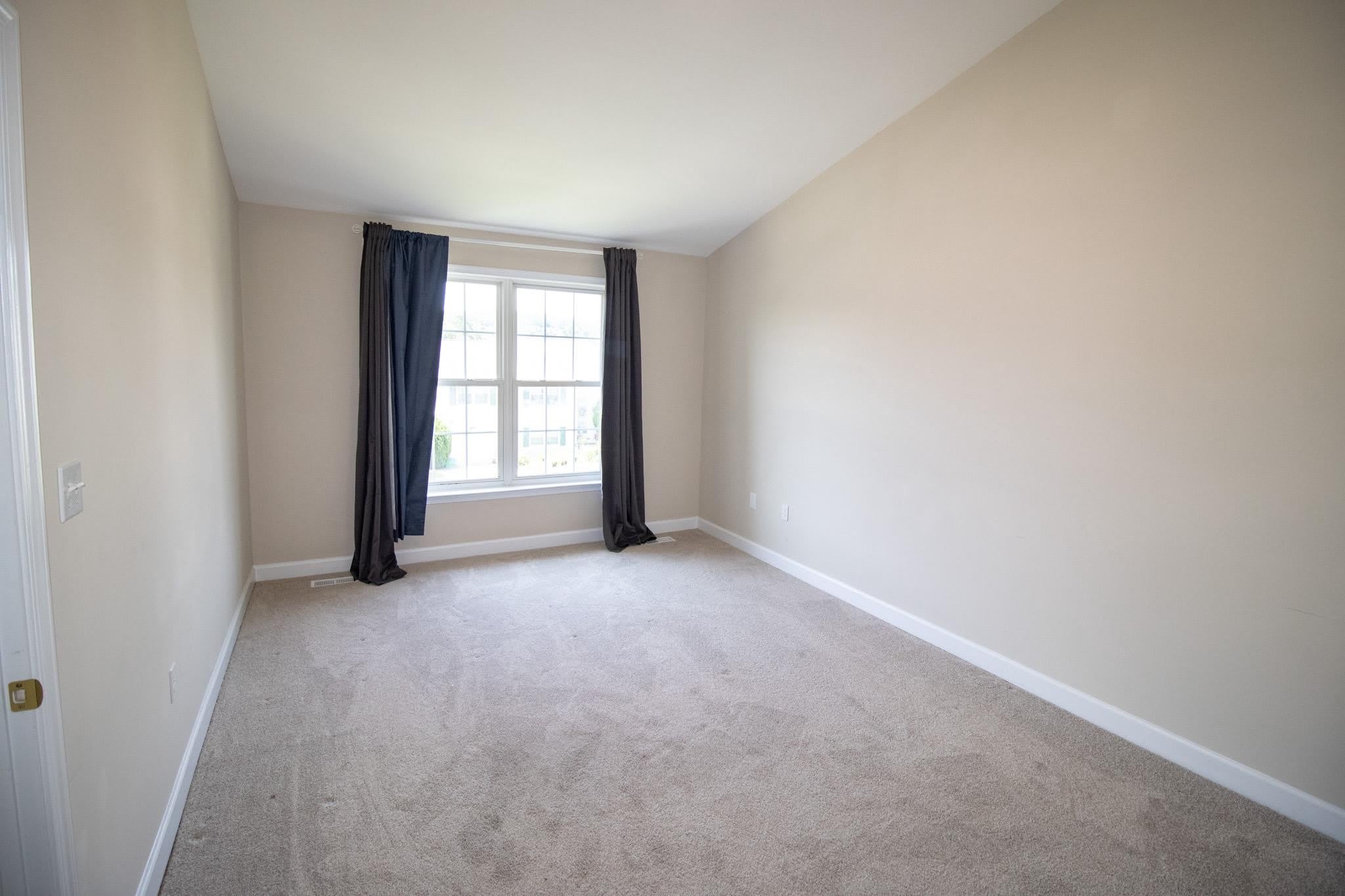 7822 ROLLING VISTA CT – photo 5