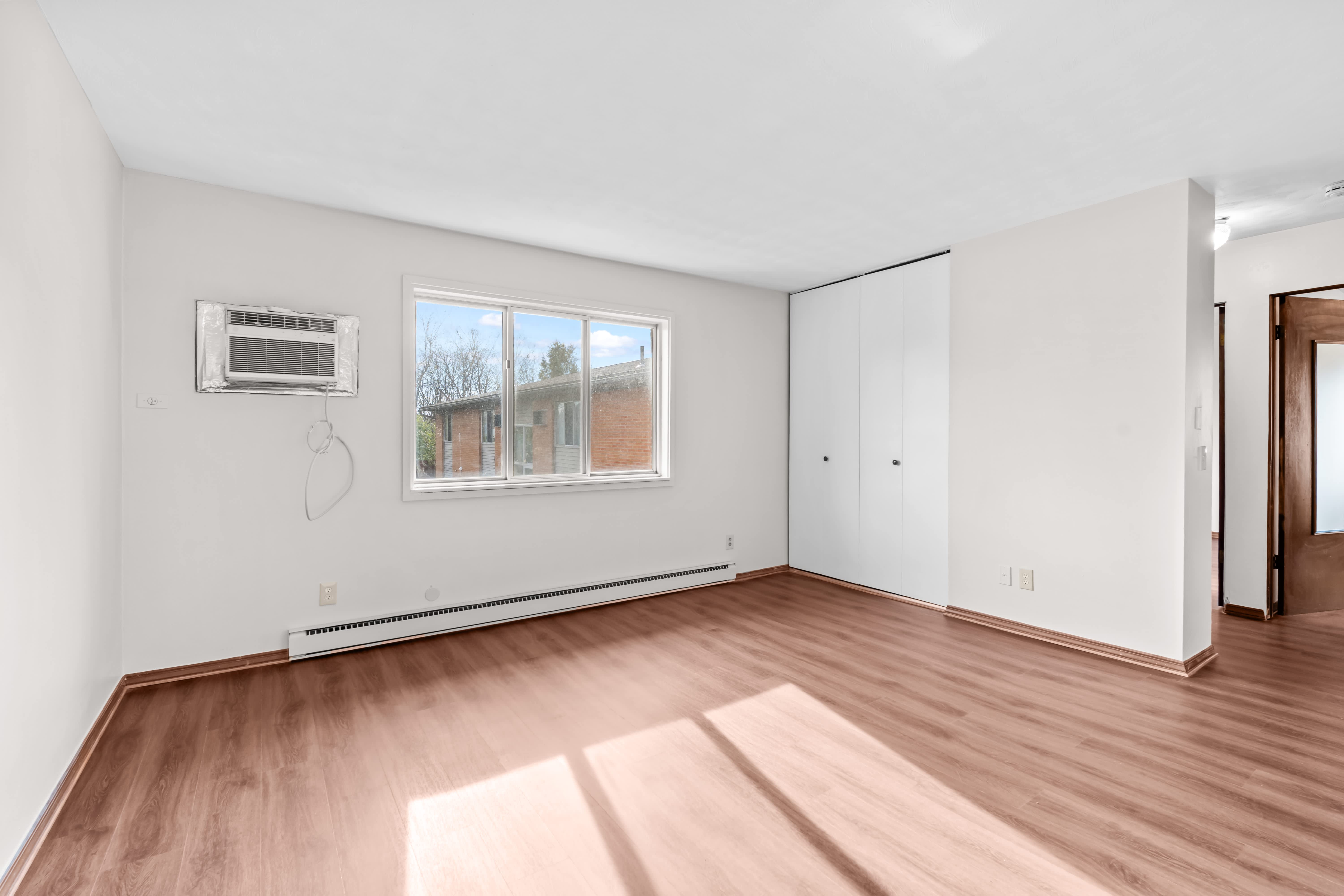 1110 Lewis Ave – photo 3