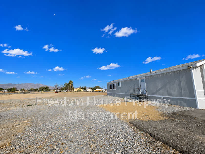 1410 East Manse Road – photo 5