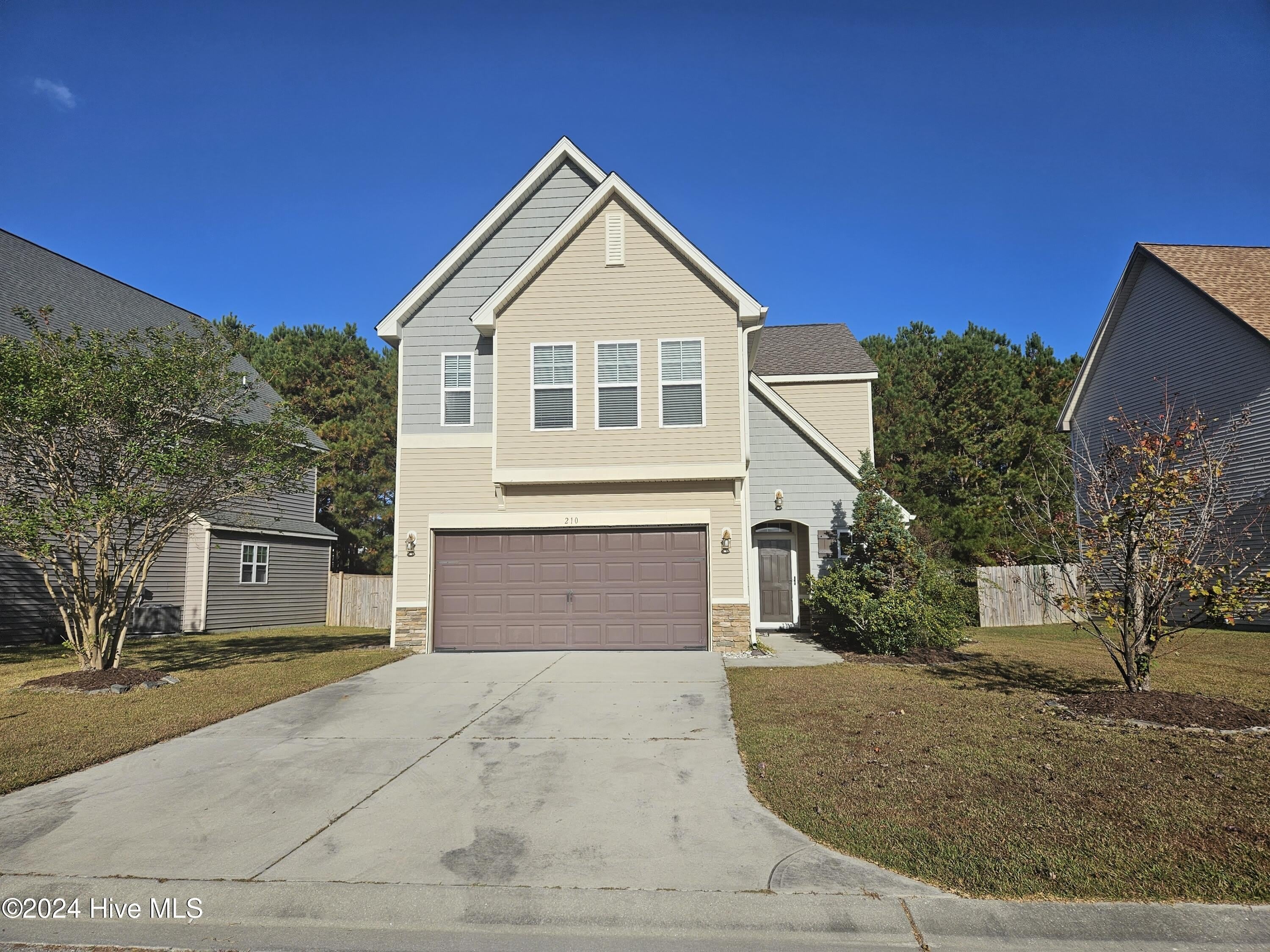 210 Long Pond Drive – photo 1