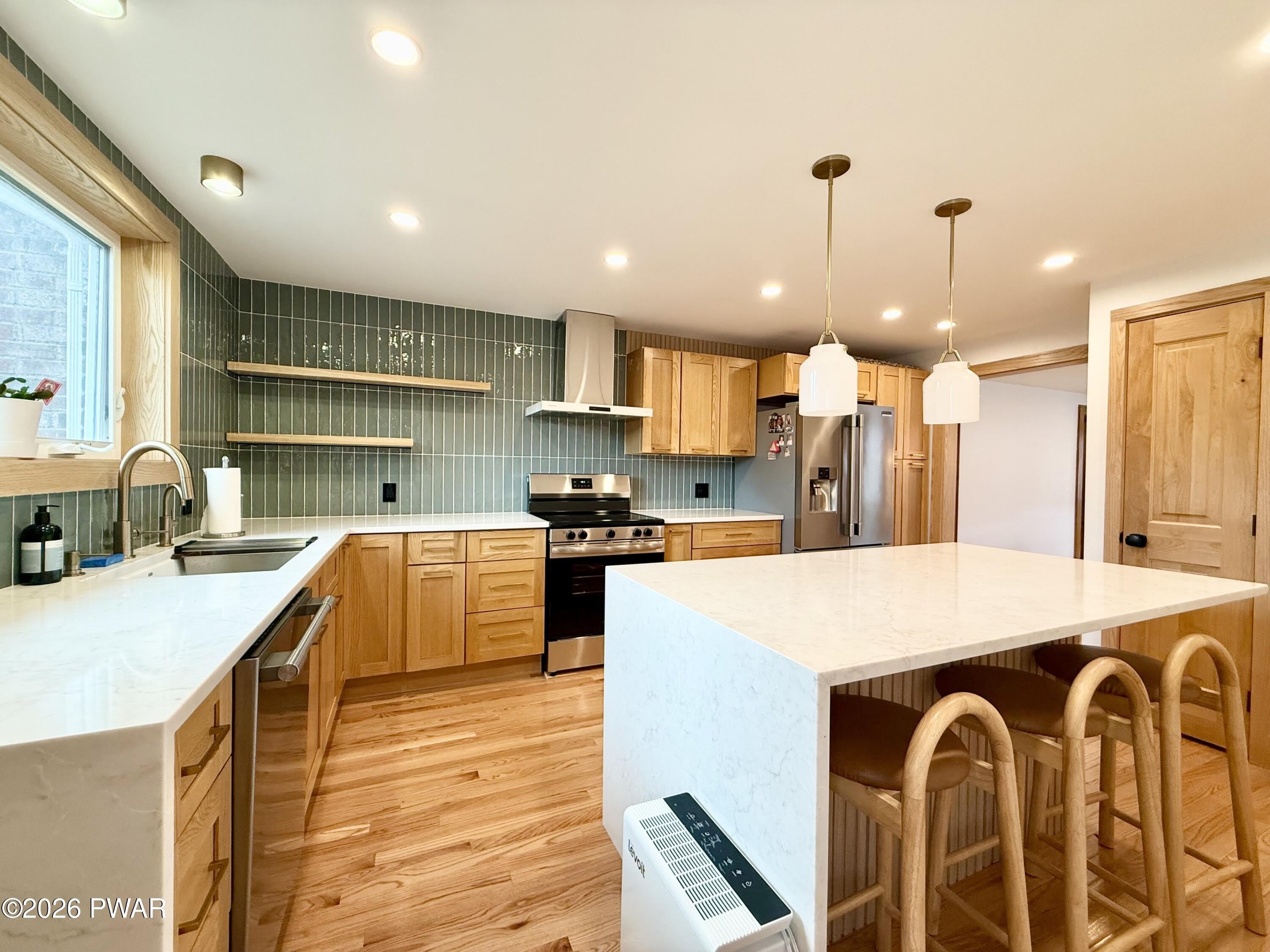 955 Main Street – photo 1