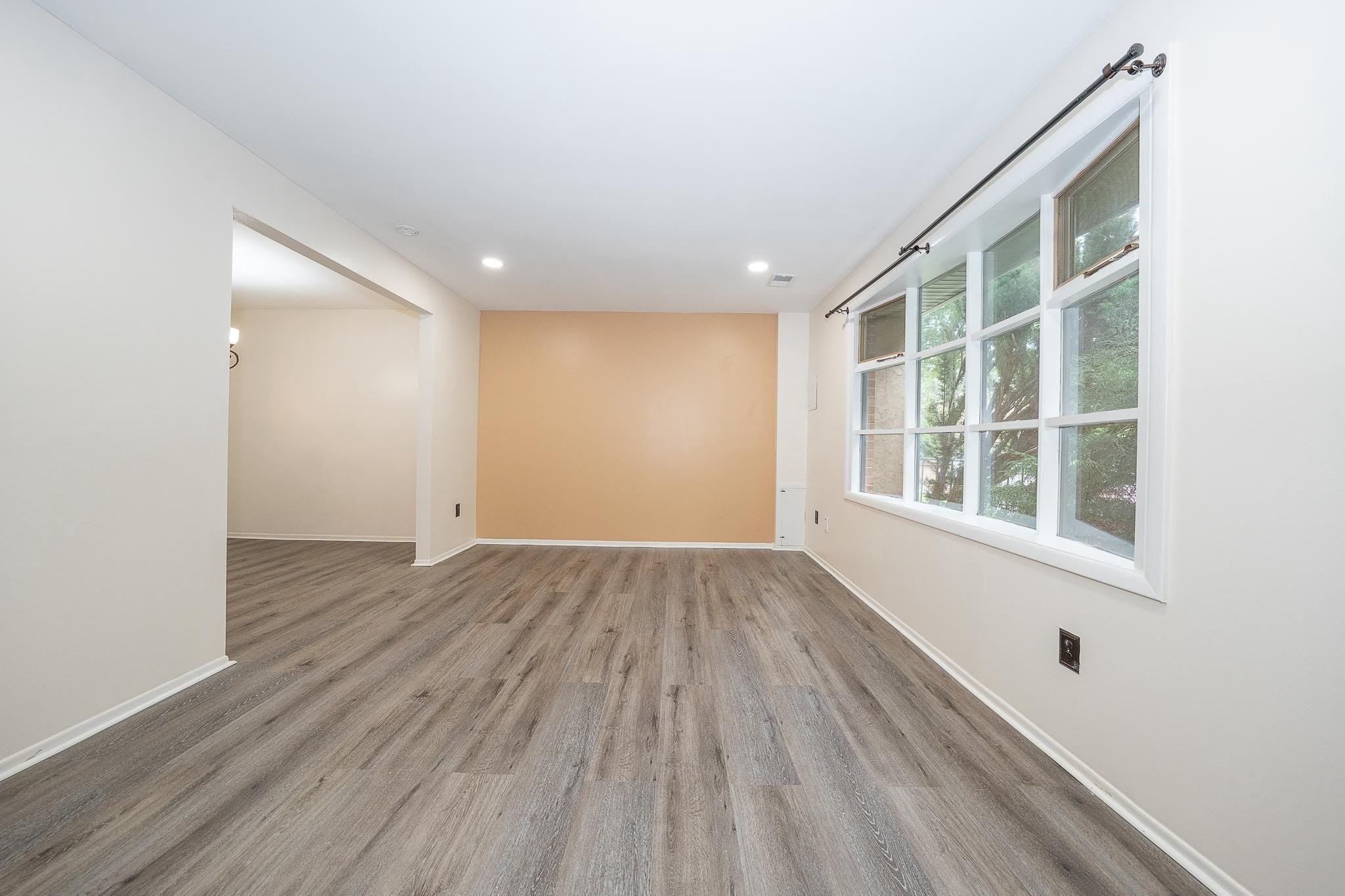 403 WOODSIDE CIRCLE – photo 5