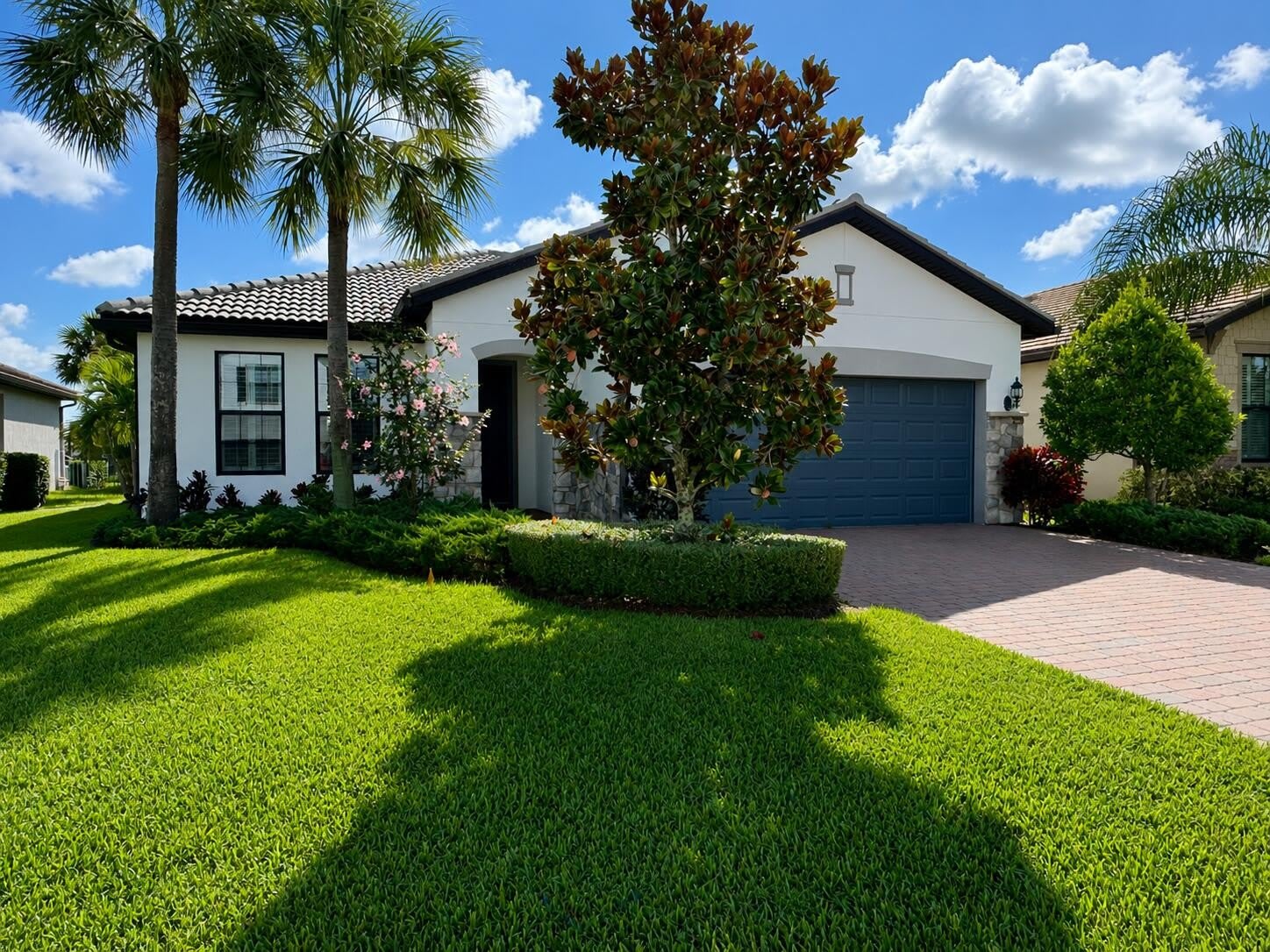 348 SE COURANCES Drive – photo 3