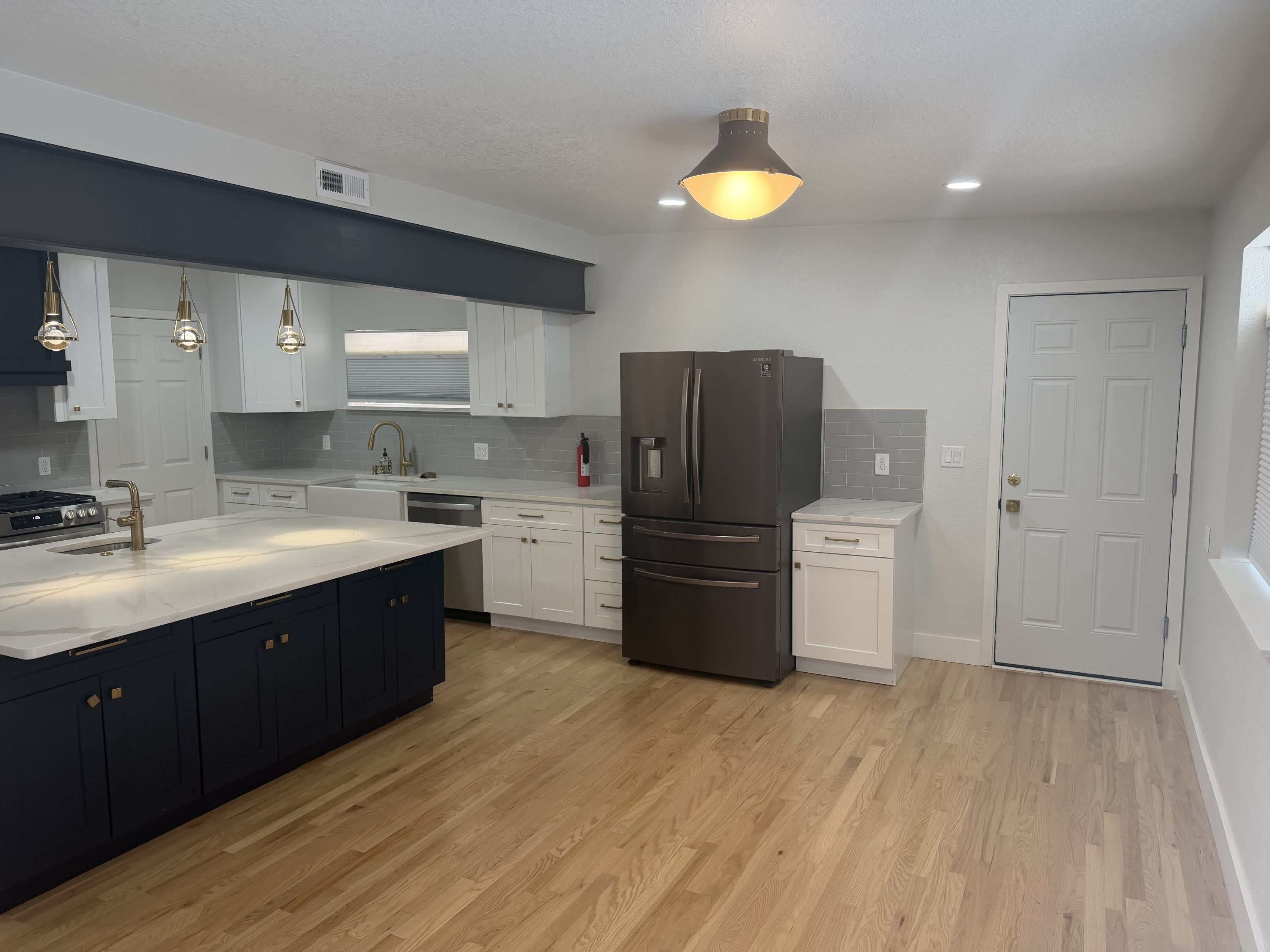 1879 South Winona Court – photo 4